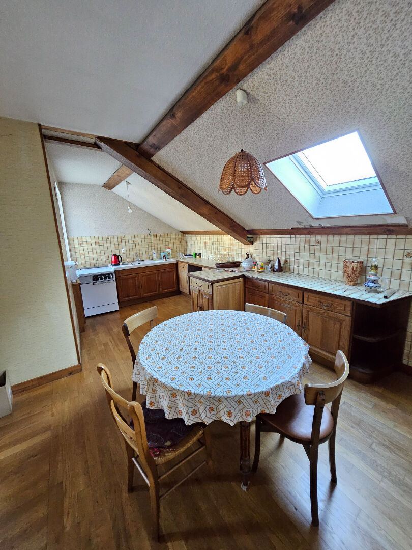 Photo Maison Eternoz 8 pièce(s) 245 m2 image 2/6