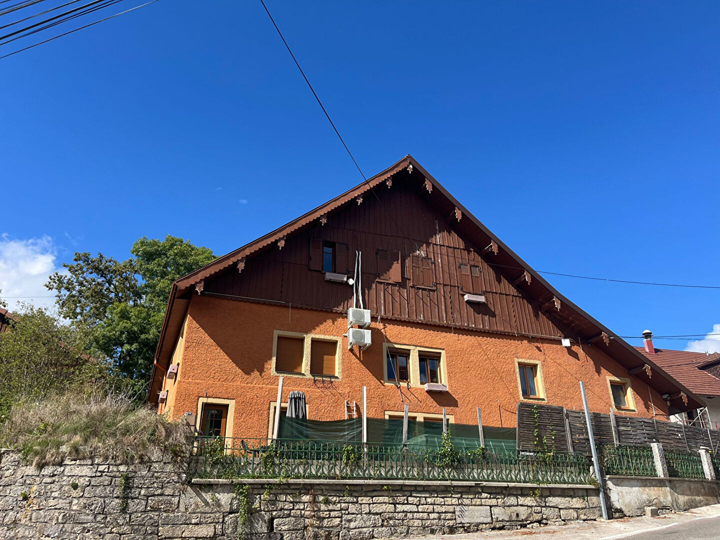 Maison Fournets-luisans 10 pièce(s) 950 m2