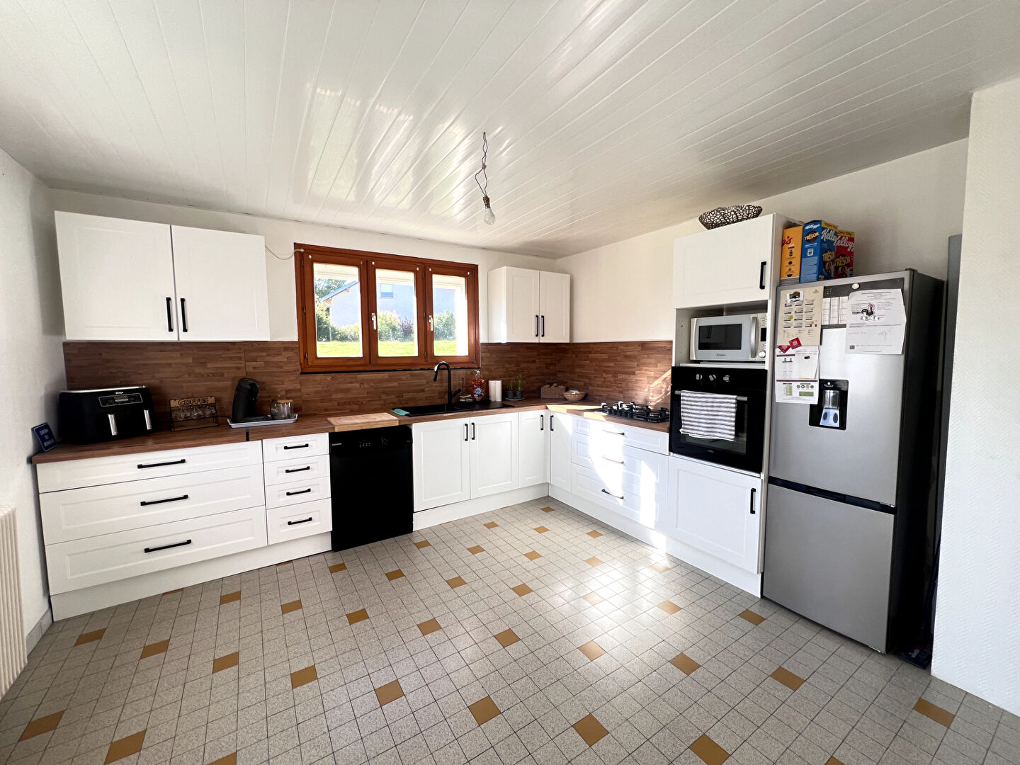 Photo Maison OUHANS 6 pièces 220 m2 image 2/6