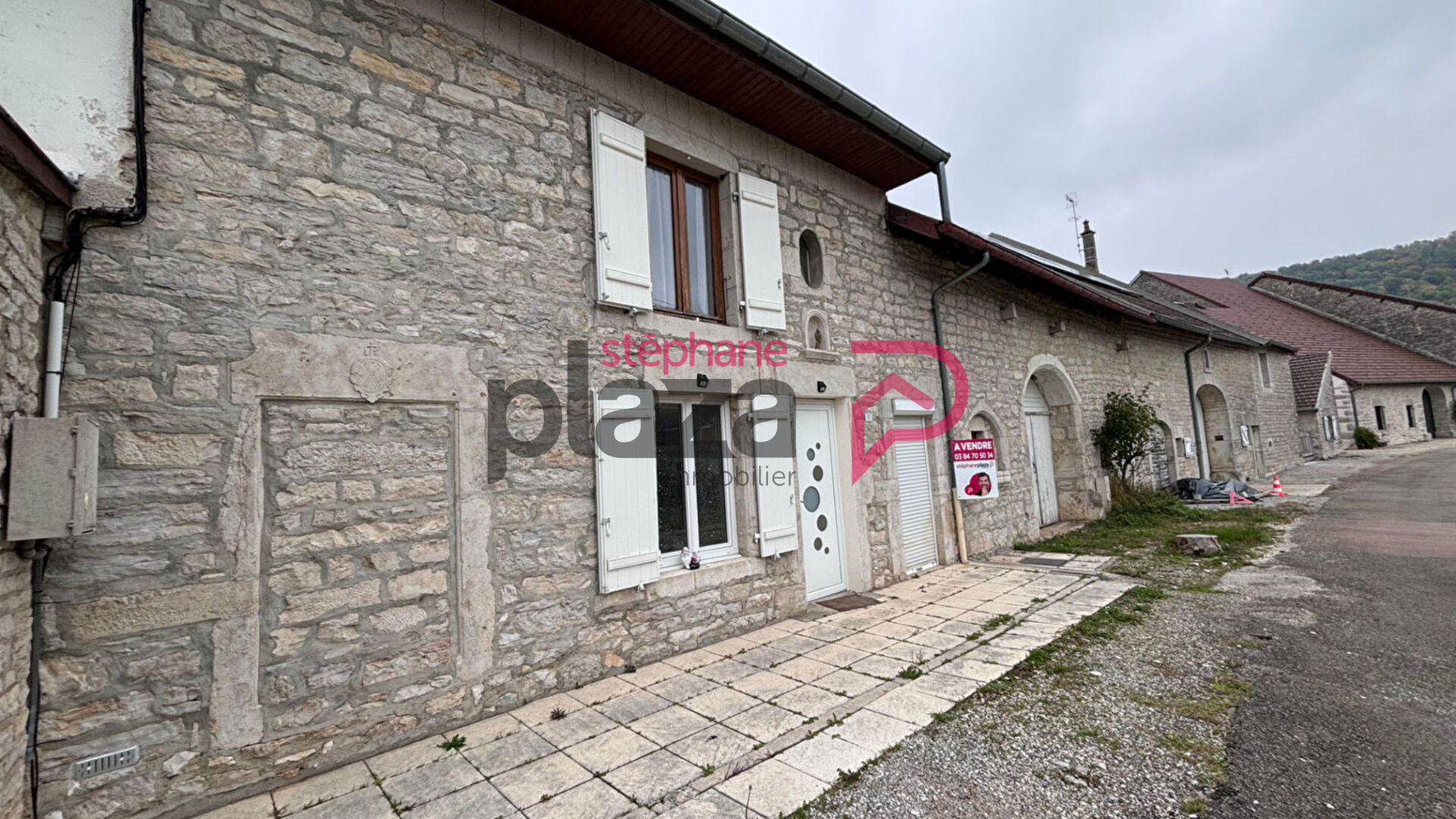 Photo Maison Atypique mitoyenne image 1/6