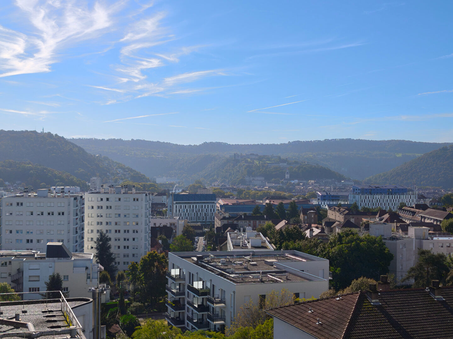 Photo Appartement Besancon 5 pièce(s) 103 m2 image 2/6