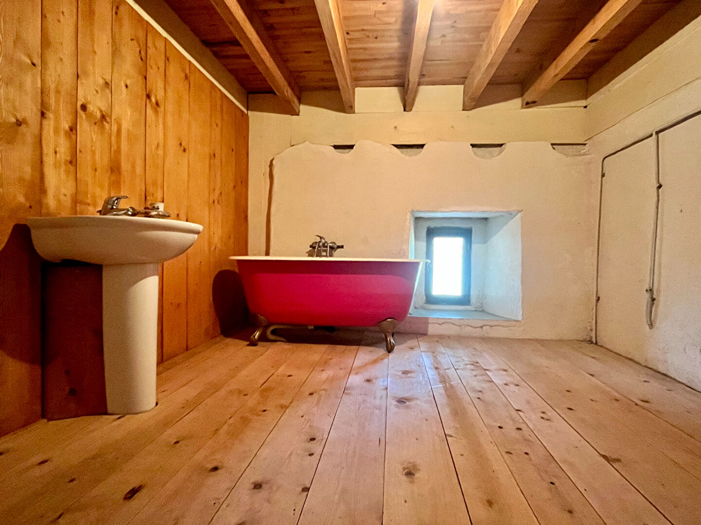 Photo Maison à rénover avec fort potentiel à Foncine-le-Haut image 6/6