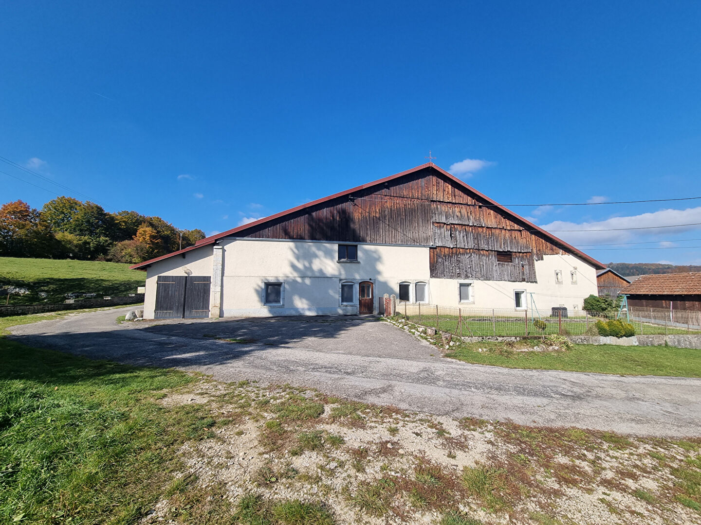 Photo Ferme mitoyenne - LA LONGEVILLE -  9 pièce(s) 171.24 m2 image 3/6