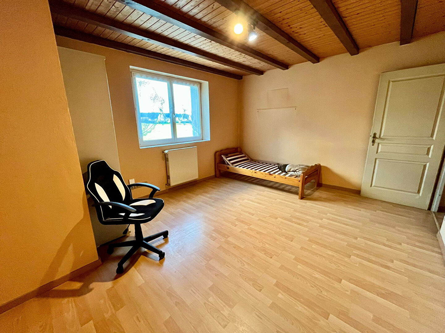 Photo Ancienne ferme sur terrain de 1797 m² - Emplacement isolé image 5/6