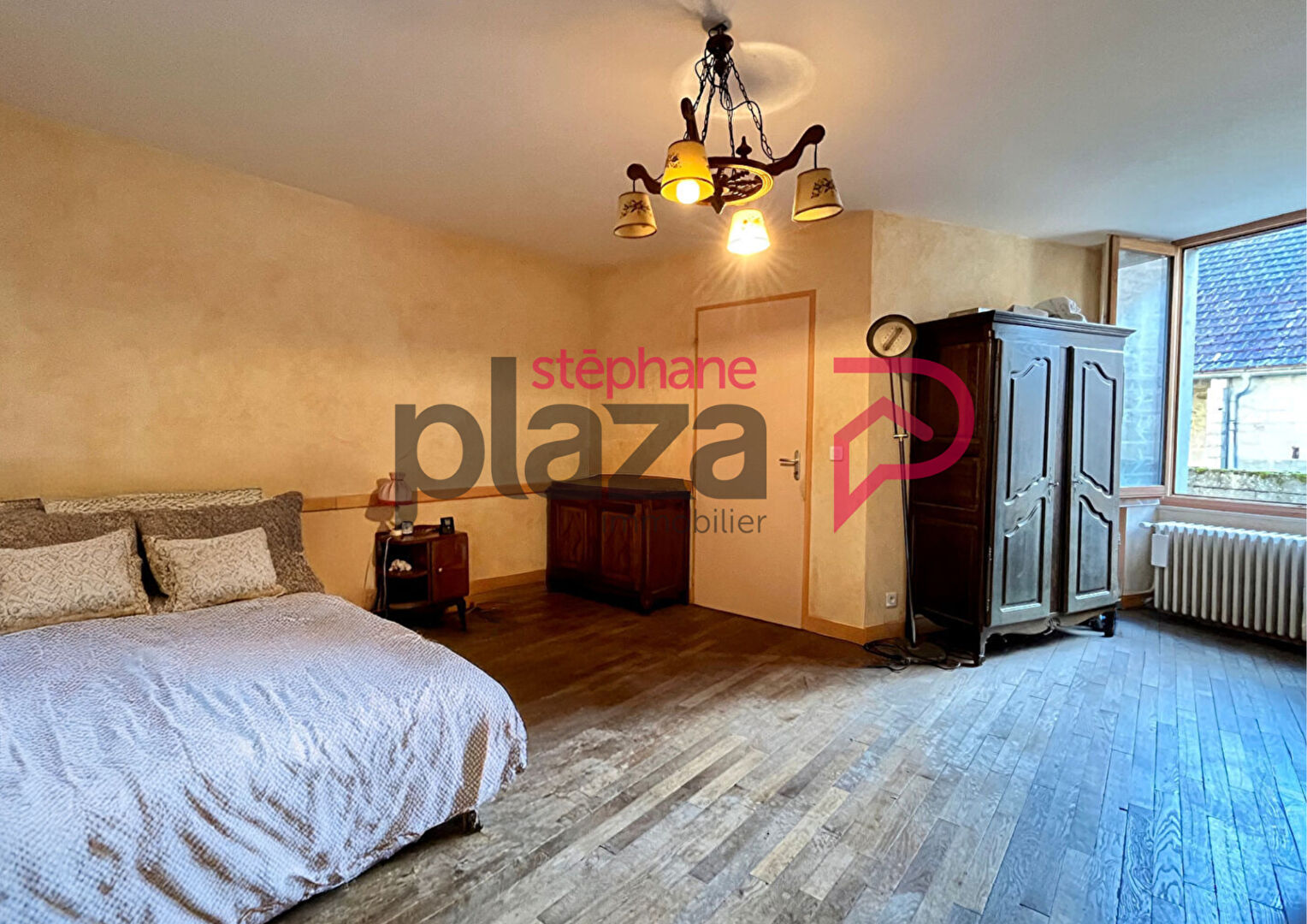 Photo Maison Crotenay 8 pièce(s) 240 m2 image 4/6