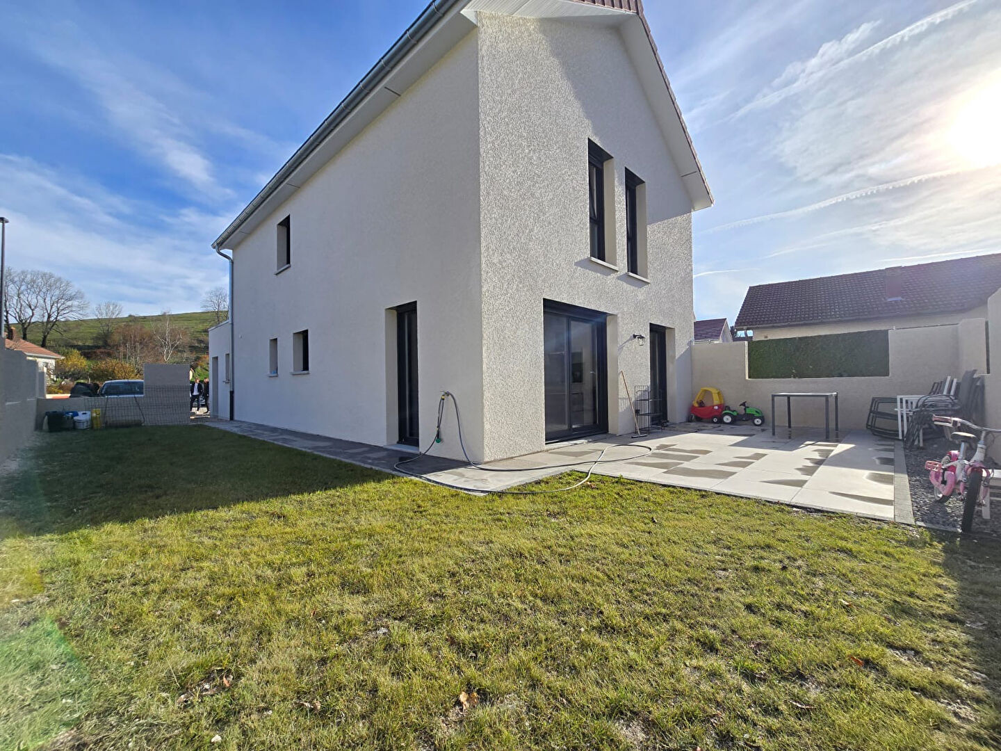 Photo Maison Chaffois 4 pièce(s) 125 m2 image 1/6