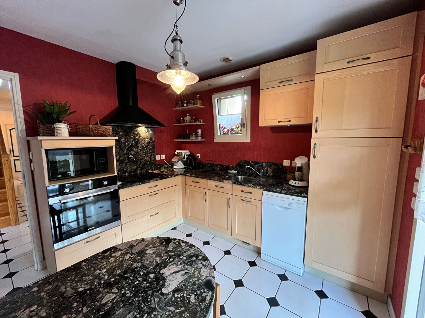 Photo Maison 6 pièces REUGNEY 137 m2 image 6/6