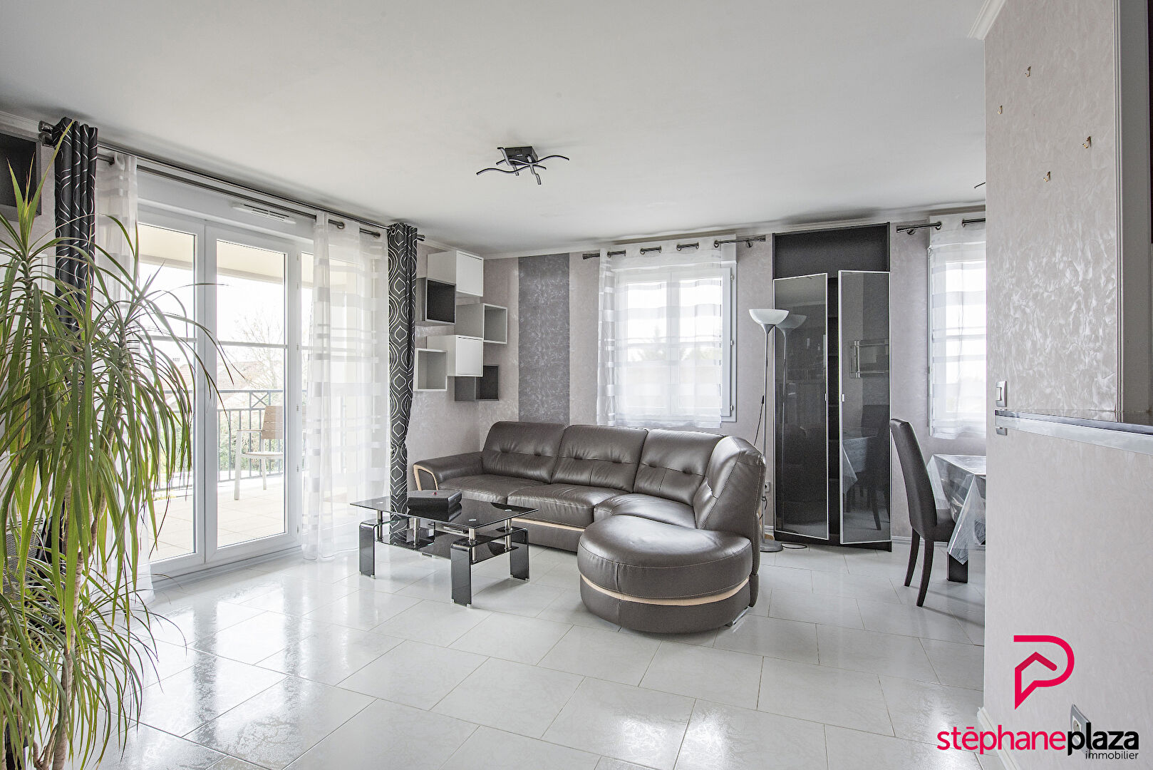 Photo Appartement 3 pièce(s) 68 m2 image 3/6