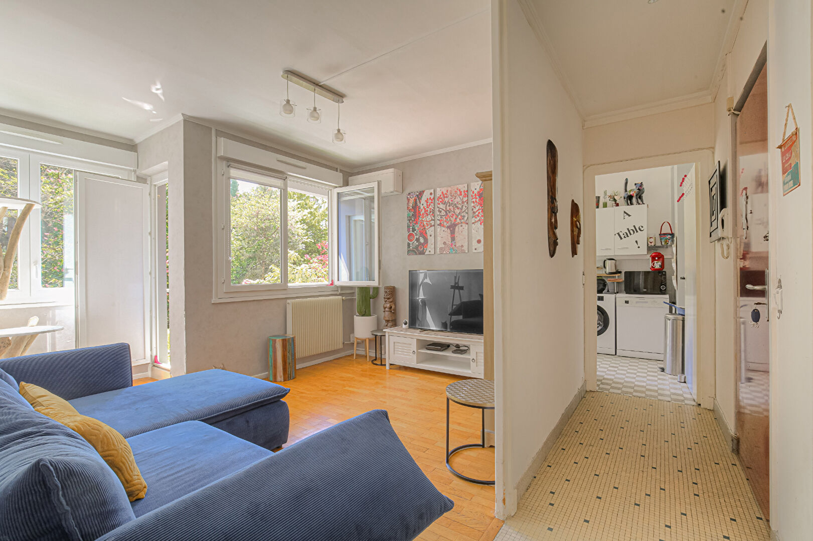 Photo T2, 50m2 avec balcon  -Prox. HOPTIAL CROIX ROUSSE image 4/6