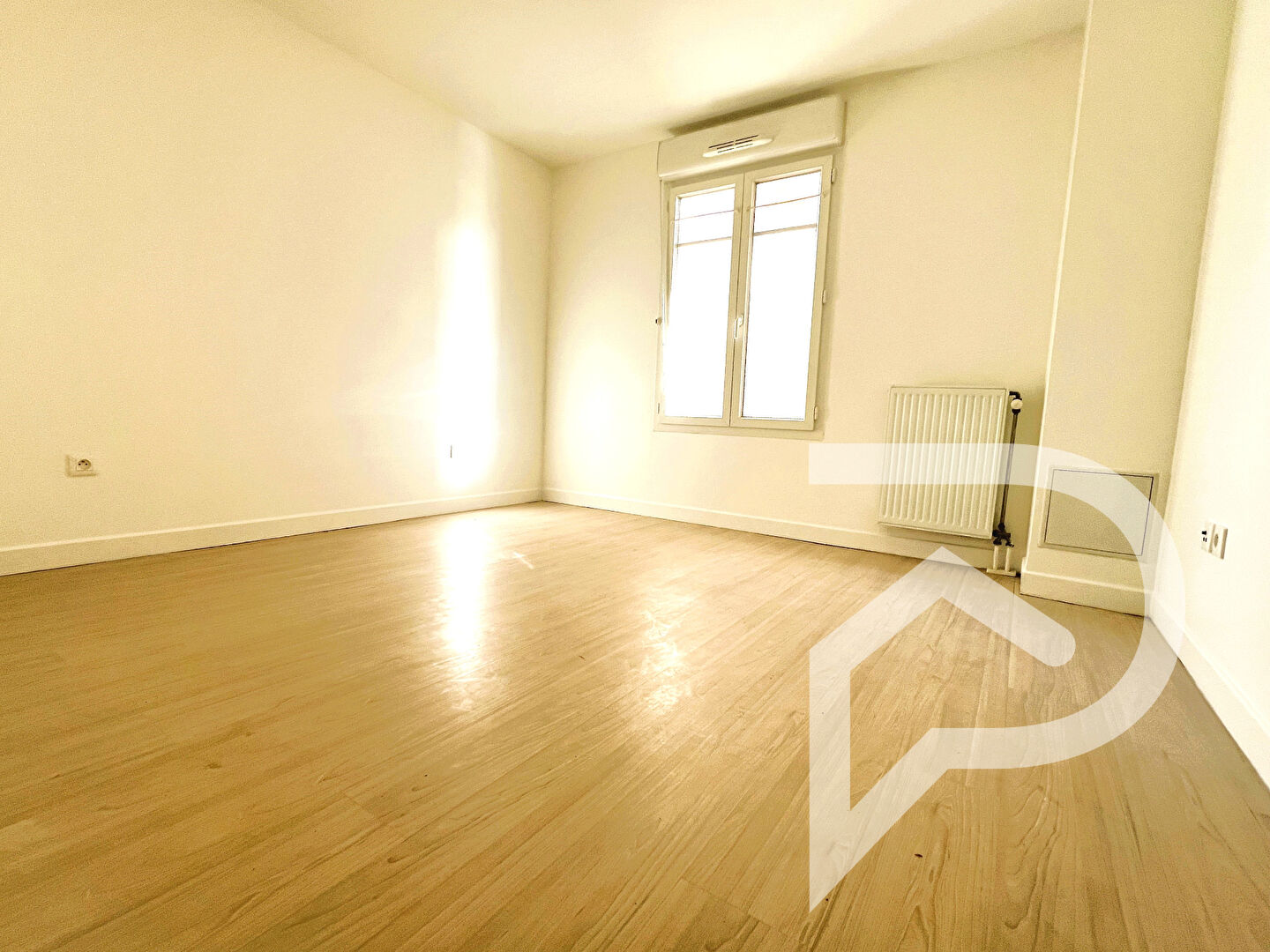 Photo Appartement Persan 3 pièce(s) 60.59 m2 image 4/5