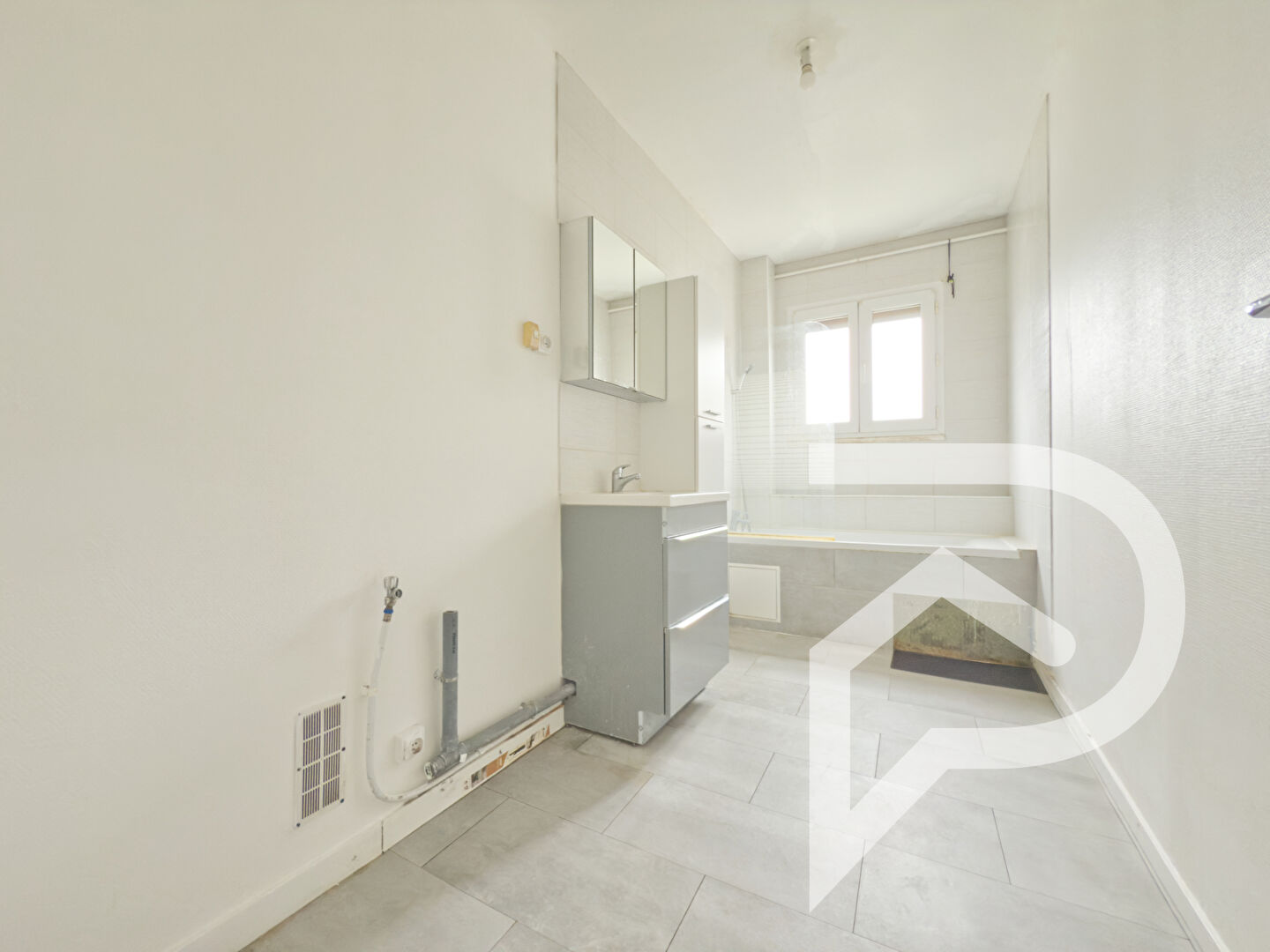 Photo Appartement Beaumont-sur-oise 3 pièce(s) 72.83 m2 image 4/6