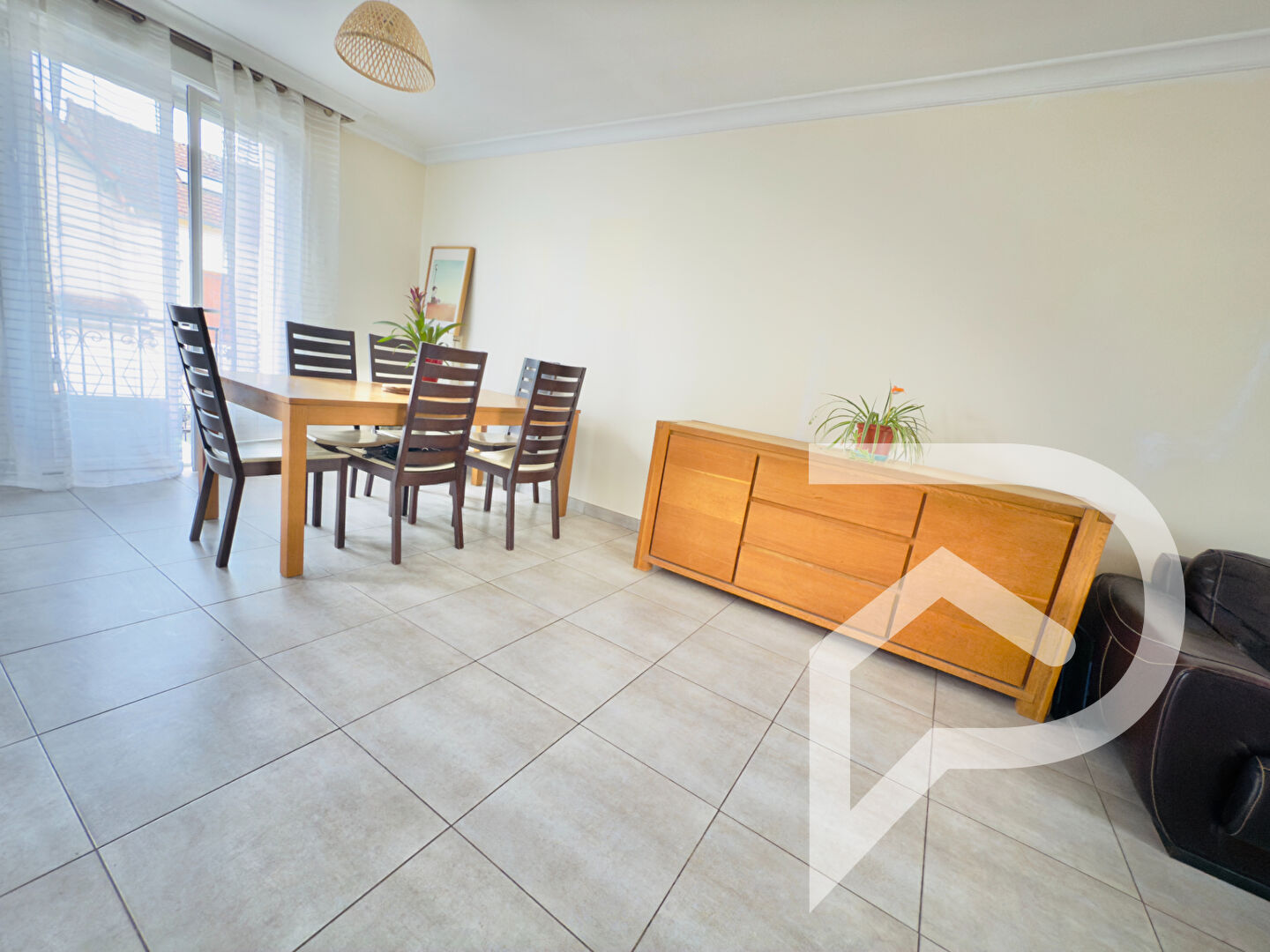 Photo Maison Persan 5 pièce(s) 115.89 m2 image 3/6