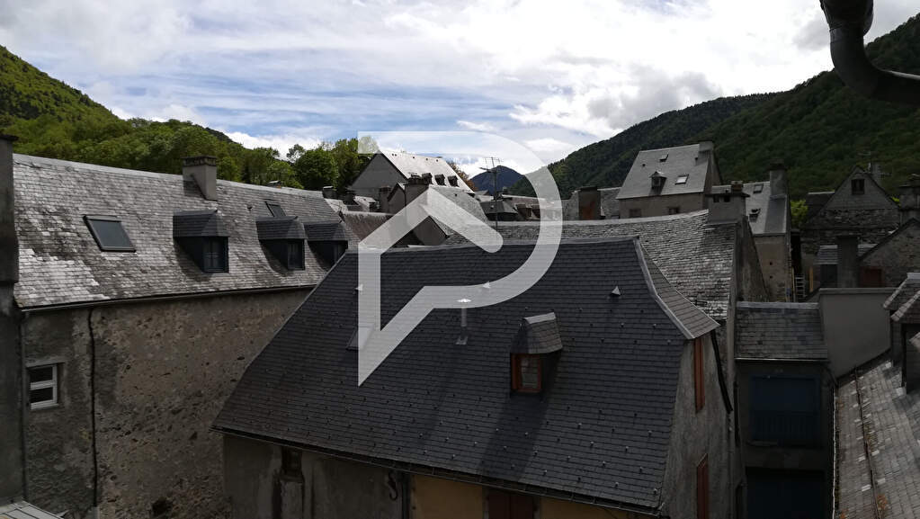 Arreau - Maison début XIXème -11 pièces