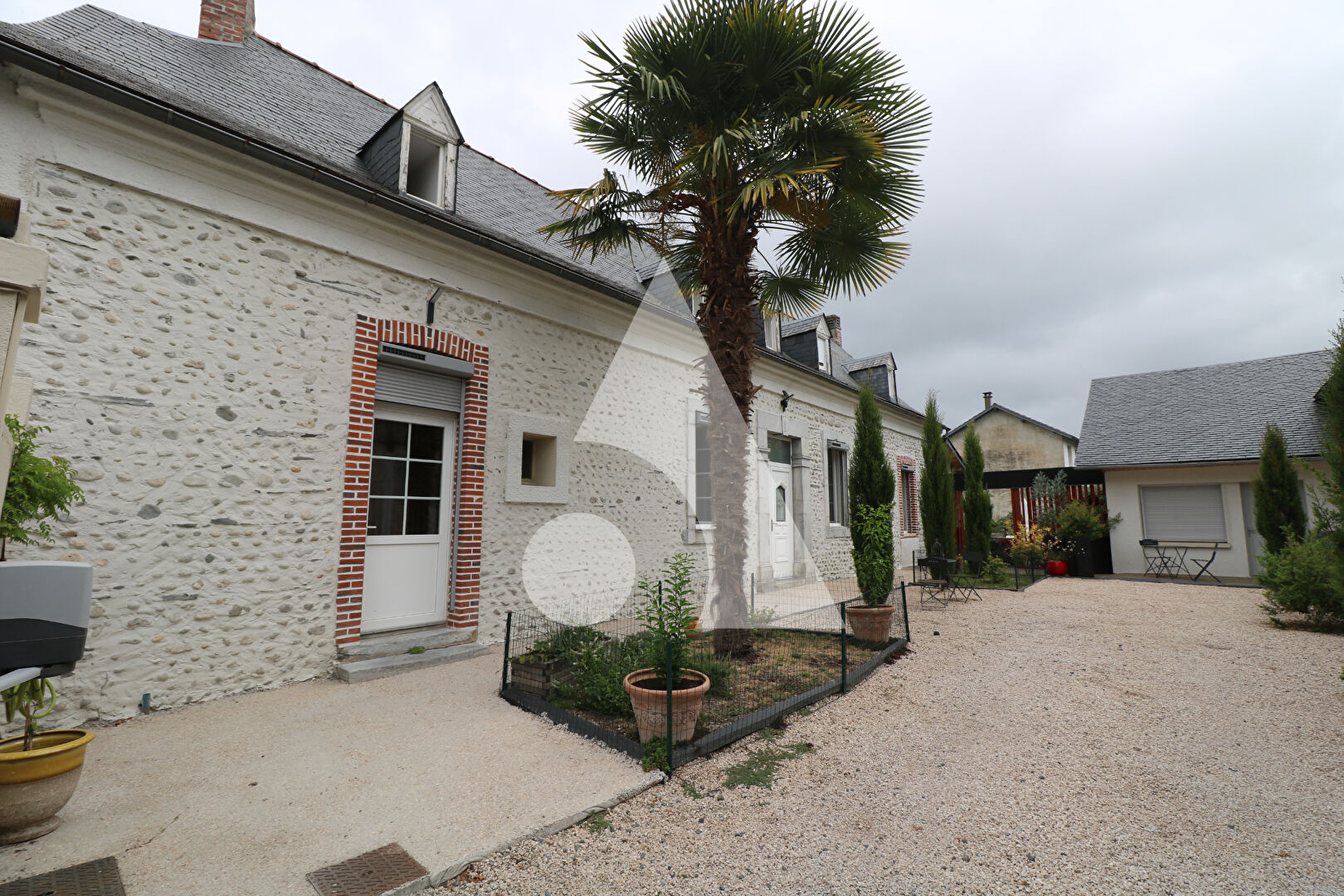 Bigourdane entièrement rénovée de 8 pièces avec T2 totalisant 205.71 m²