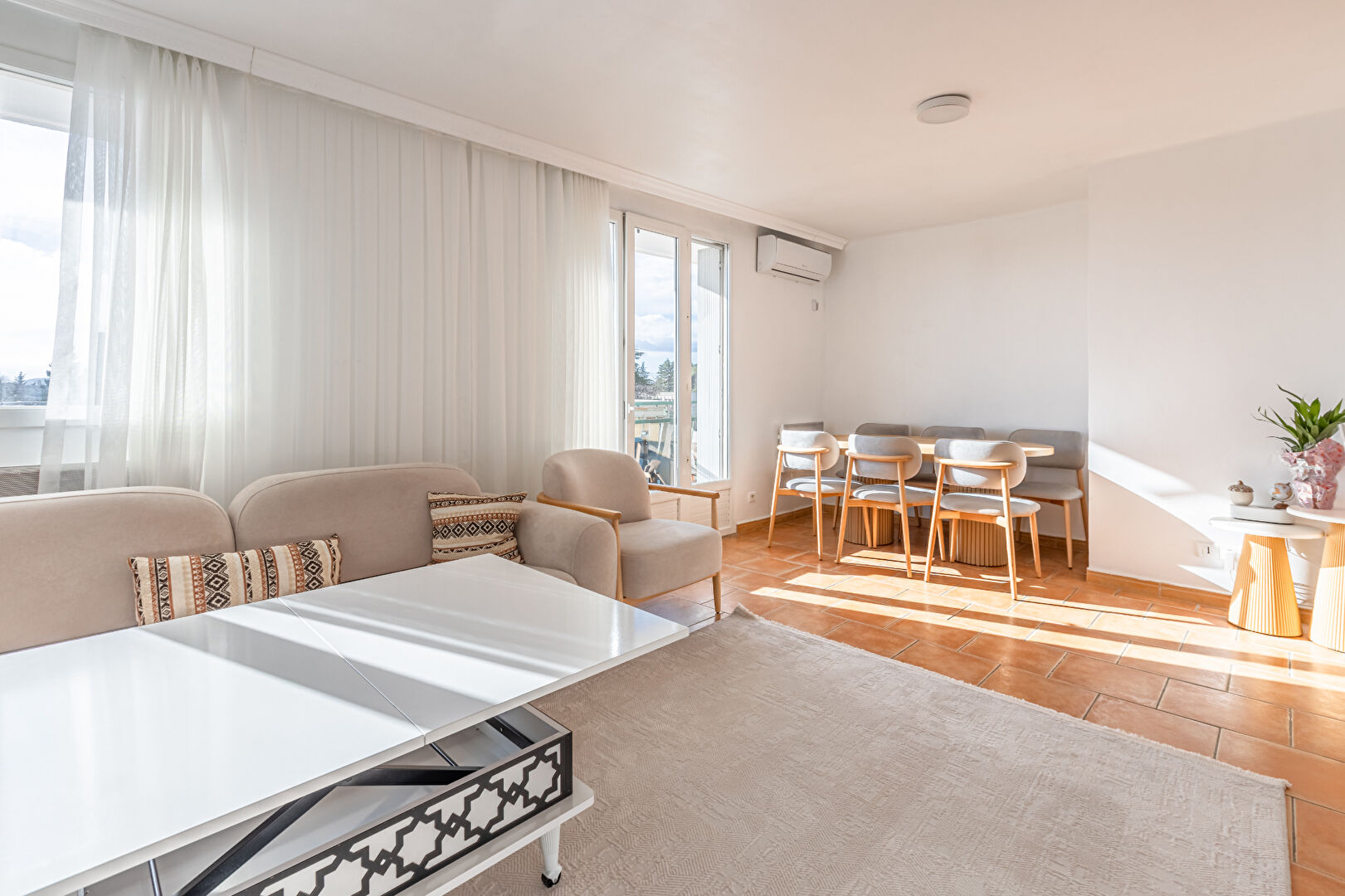 Photo APPARTEMENT -  PROCHE ARCEAUX image 3/6