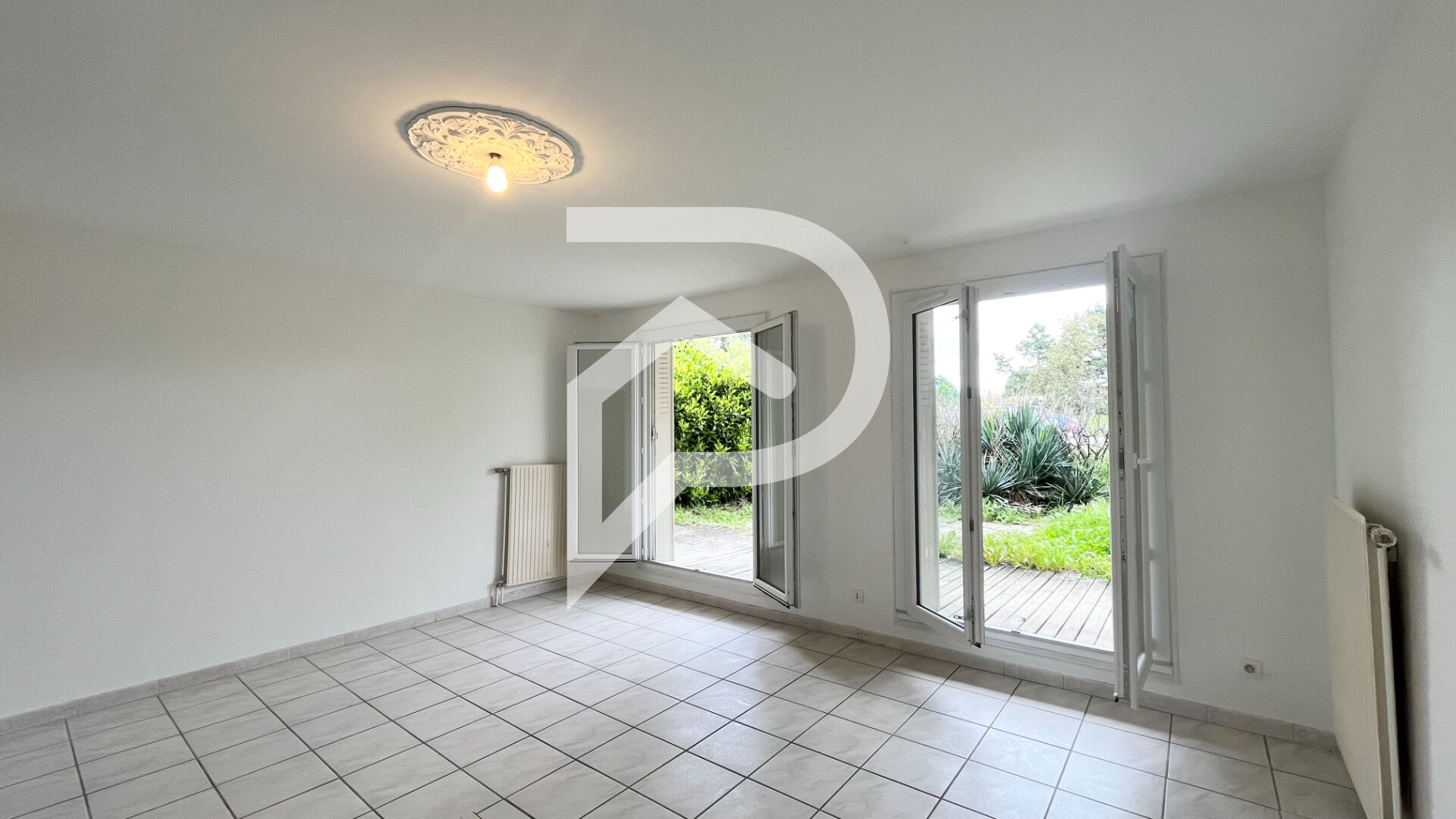 T3 Chemin de Crépieux en Rez-de-Jardin avec parking