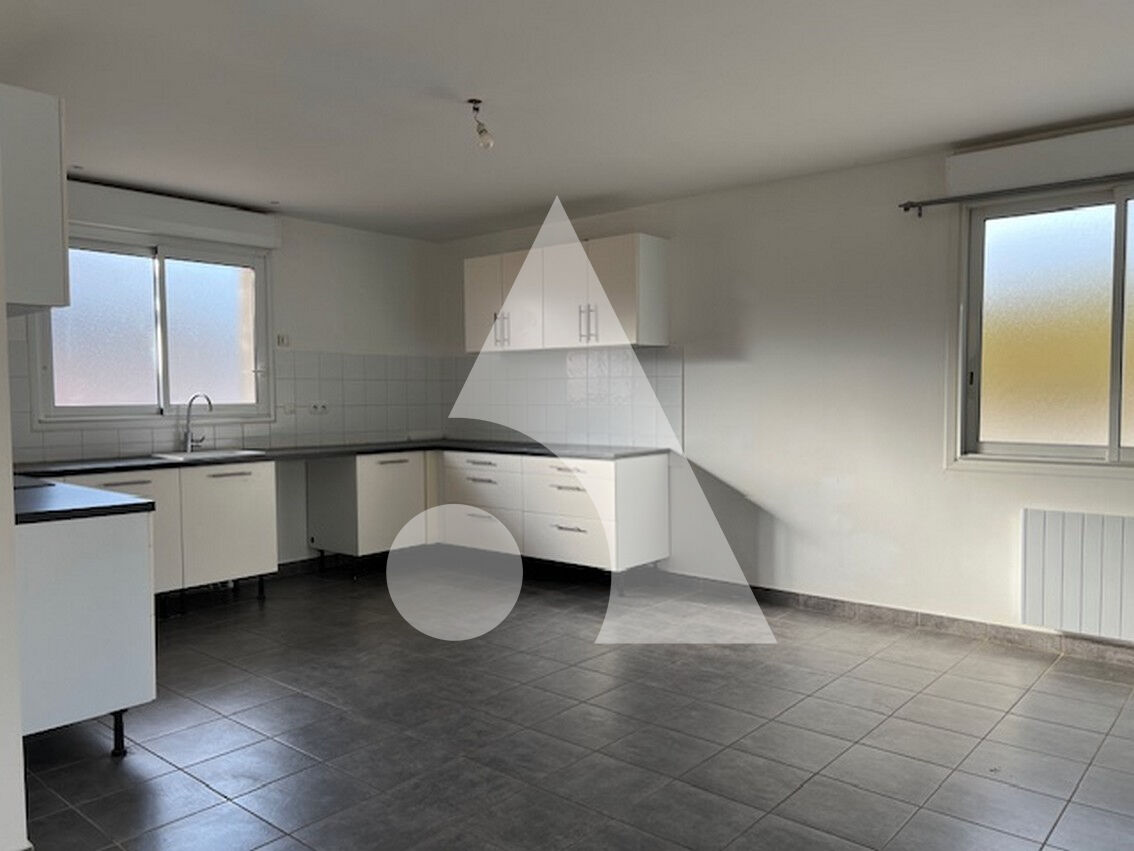 Photo Appartement Neyron 5 pièce(s) 125.50 m2 avec jardin image 3/6