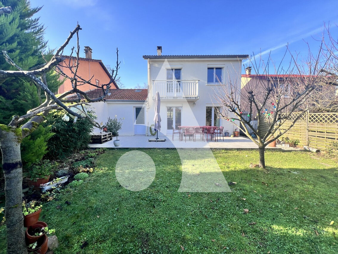 Agence immobilière de 
 stéphane Plaza Immobilier Miribel - Stéphane Plaza Immobilier Miribel 
