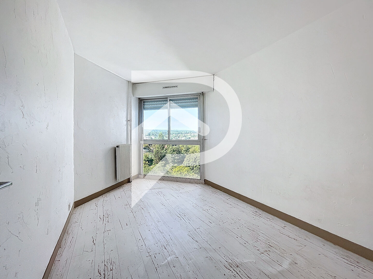 Photo Appartement 4 pièces de 84.46 m² - Saint-Germain-en-Laye image 6/6