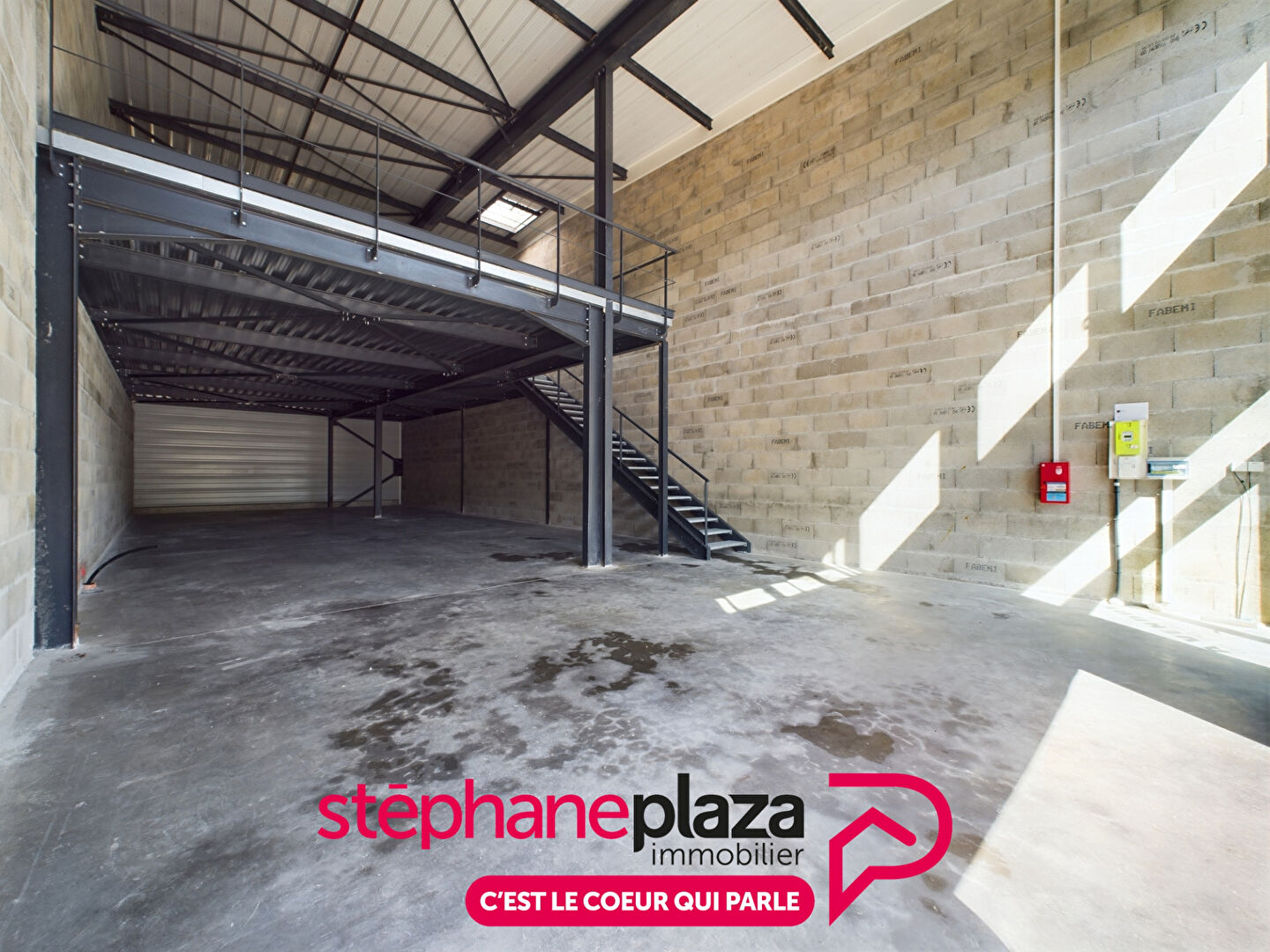 Photo Local d'activité Mesigny 160 m2 image 3/6