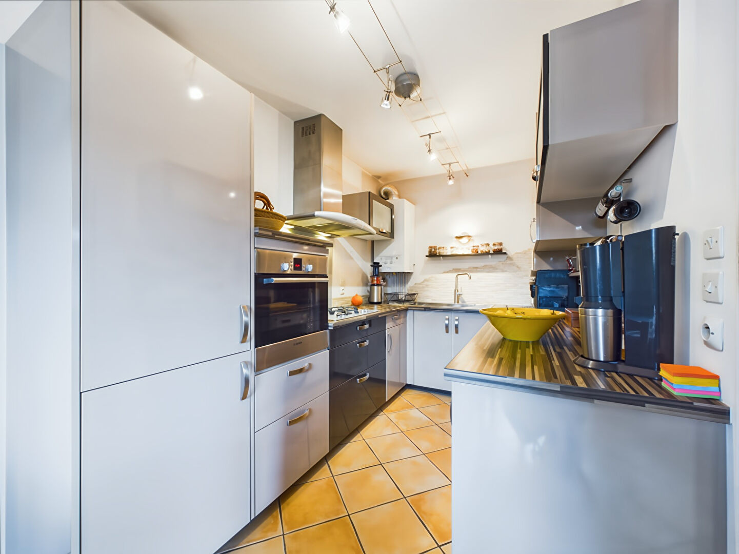 Photo Annecy - T3 dans copropriété entourée de verdure image 2/6