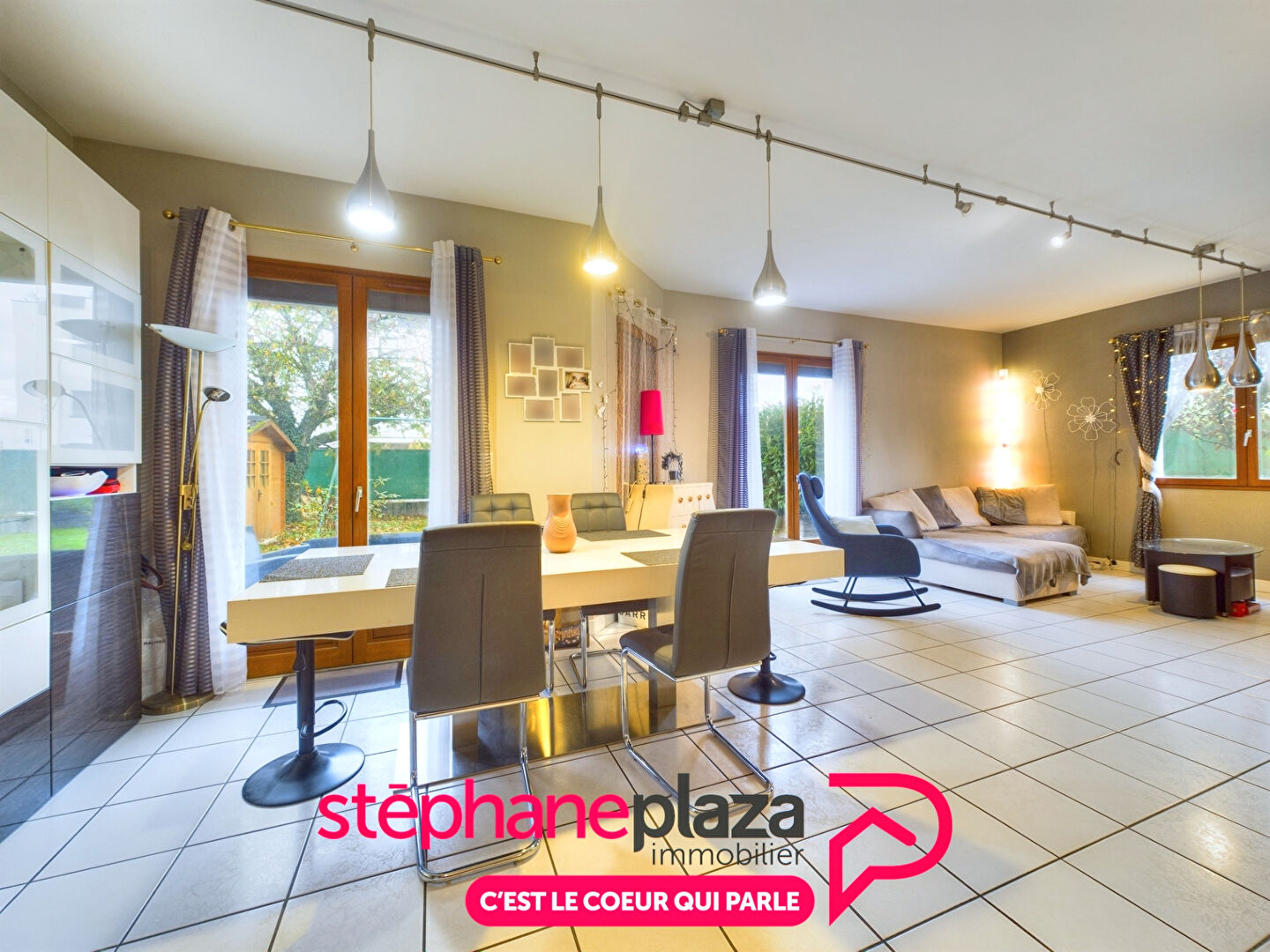 Photo Maison Epagny 4 pièce(s) 105 m2 - 131 m² au sol image 2/6