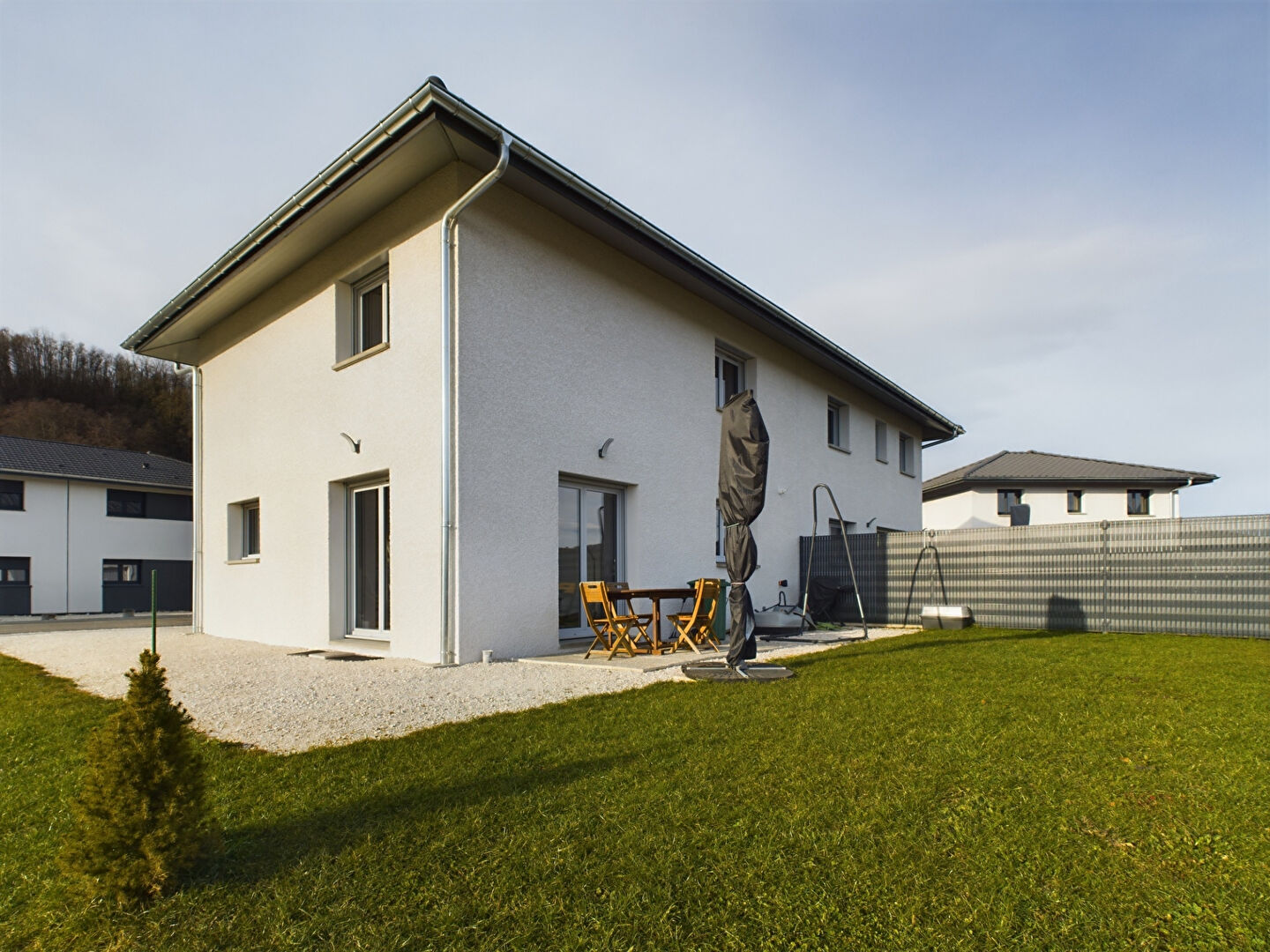 RUMILLY - Maison récente de 2023 - 95 m² - Terrain 365 m² - Garage - Au calme