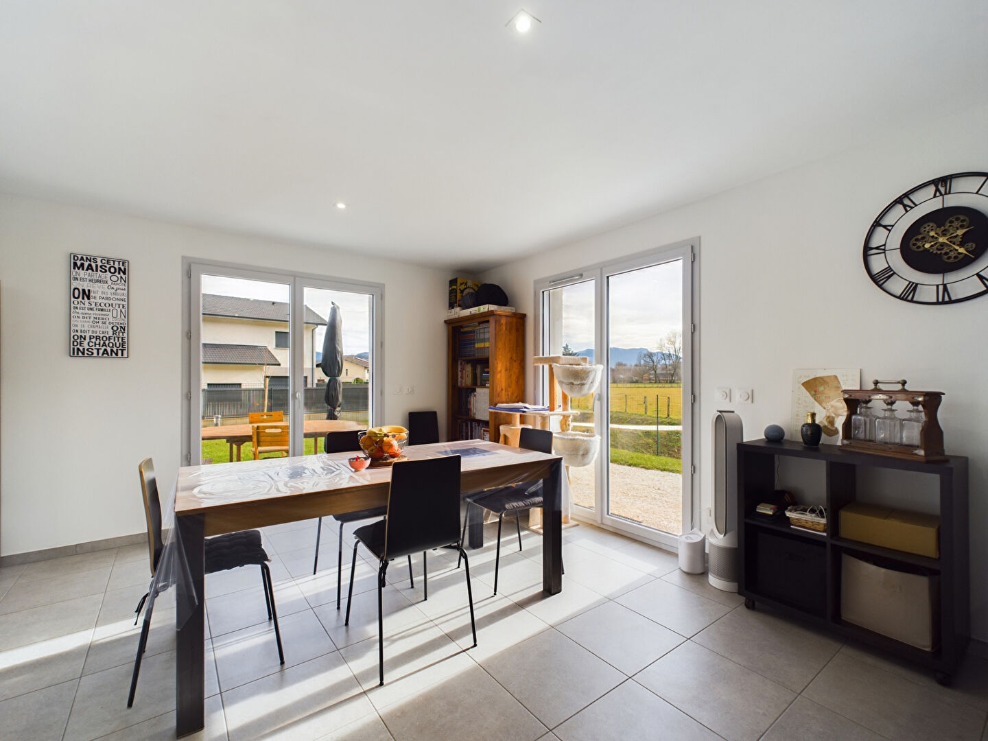 Photo RUMILLY - Maison récente de 2023 - 95 m² - Terrain 365 m² - Garage - Au calme image 4/6