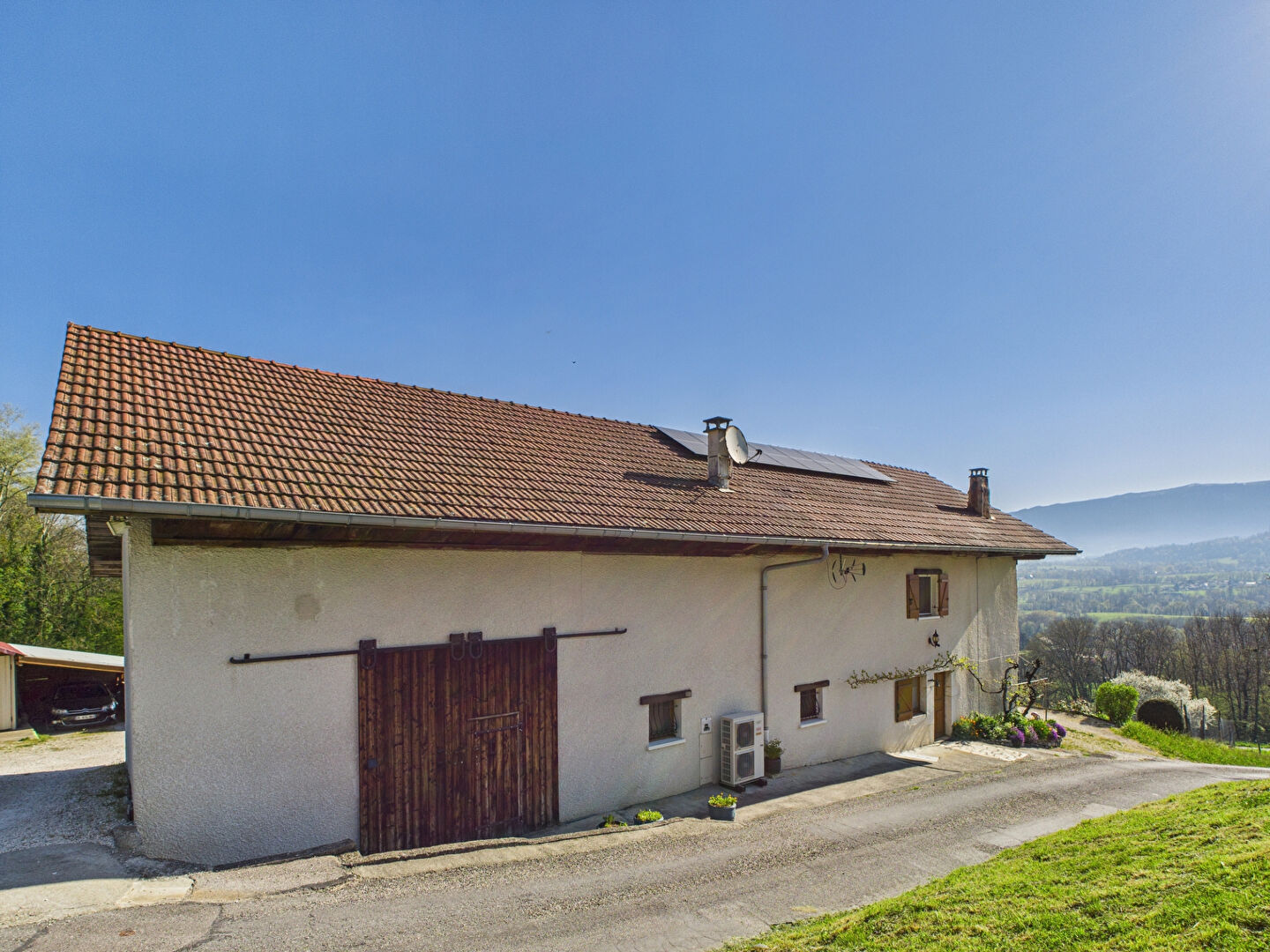 Photo BLOYE - Ancien corps de ferme avec vue panoramique à 180° - 3 chambres - Proche des commodités - Dépendances - Terrain de 1539 m² image 4/6
