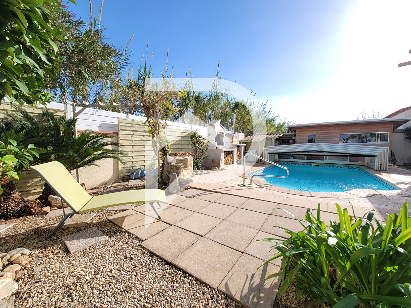 Agence immobilière de 
 Stephane Plaza Immobilier Latour Bas Elne (Prochainement) - Stephane Plaza Immobilier Latour Bas Elne 
