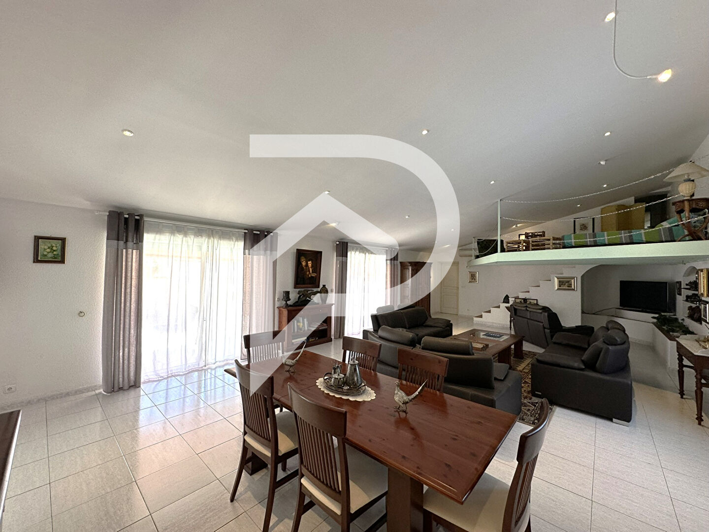 Agence immobilière de 
 Stephane Plaza Immobilier Latour Bas Elne - Stephane Plaza Immobilier Argelès sur Mer 
