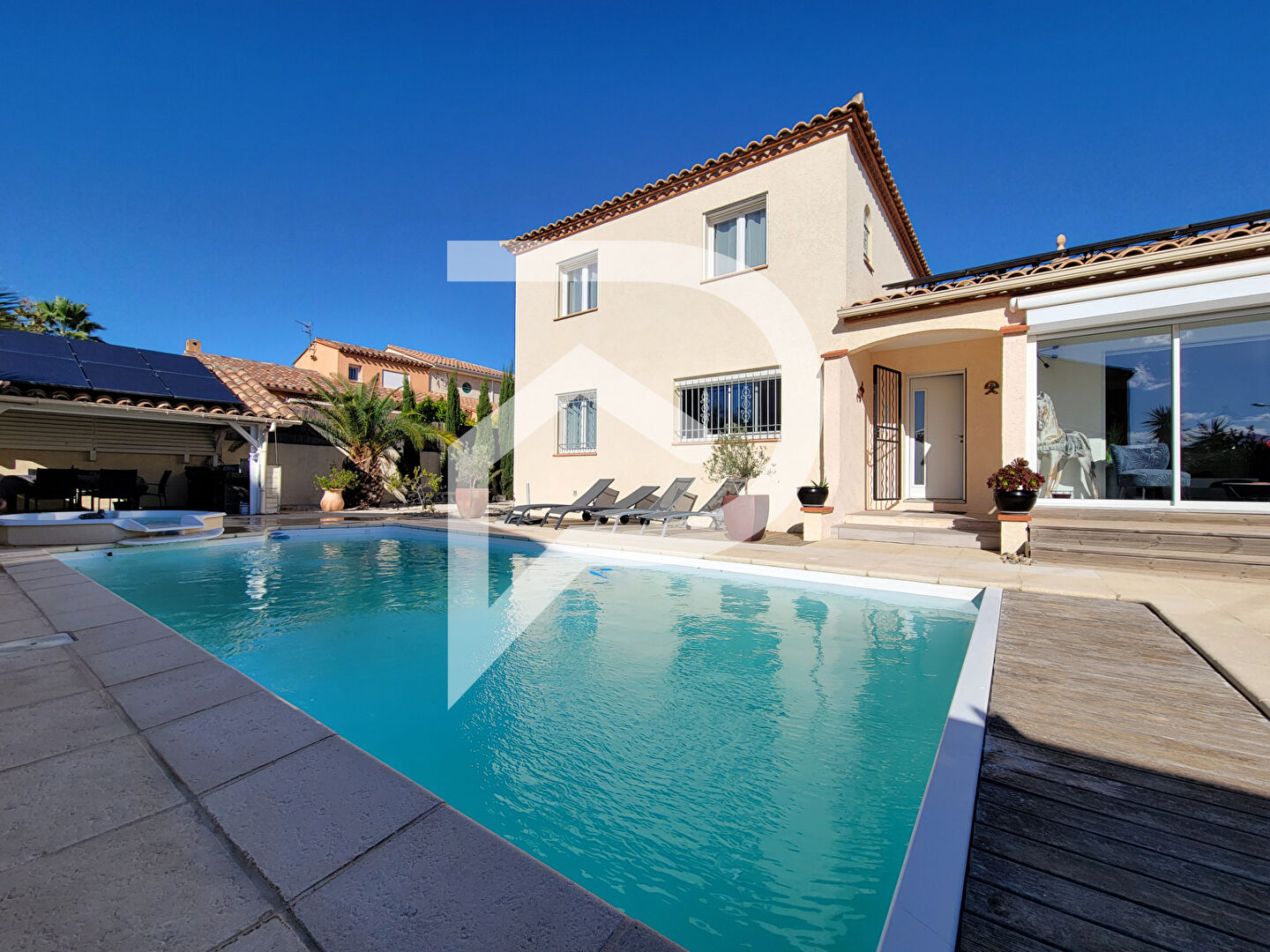 Agence immobilière de 
 Stephane Plaza Immobilier Latour Bas Elne (Prochainement) - Stephane Plaza Immobilier Latour Bas Elne 
