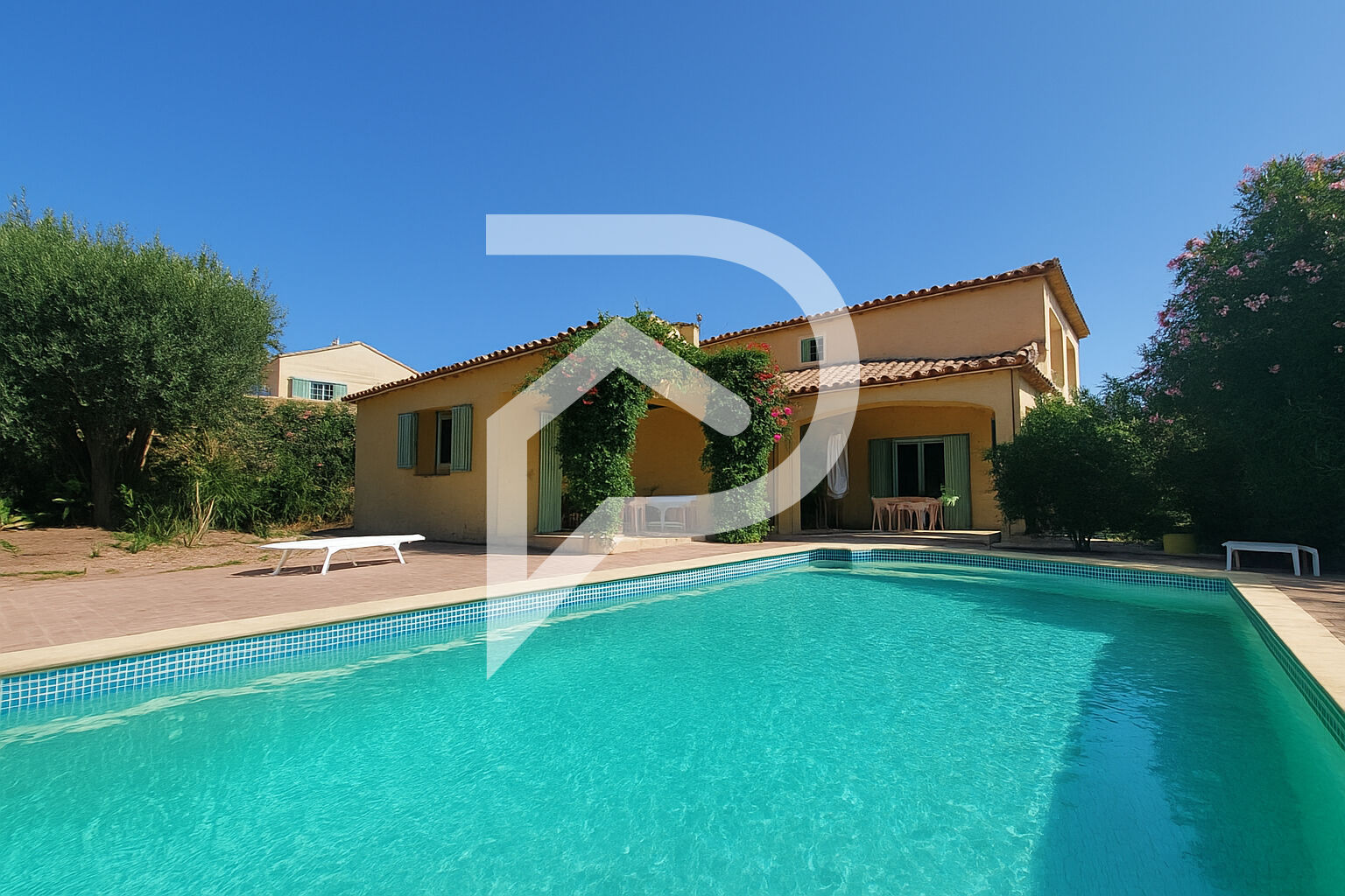 Photo Maison Saint Cyprien 6 pièce(s) 147m² 4 faces image 2/6