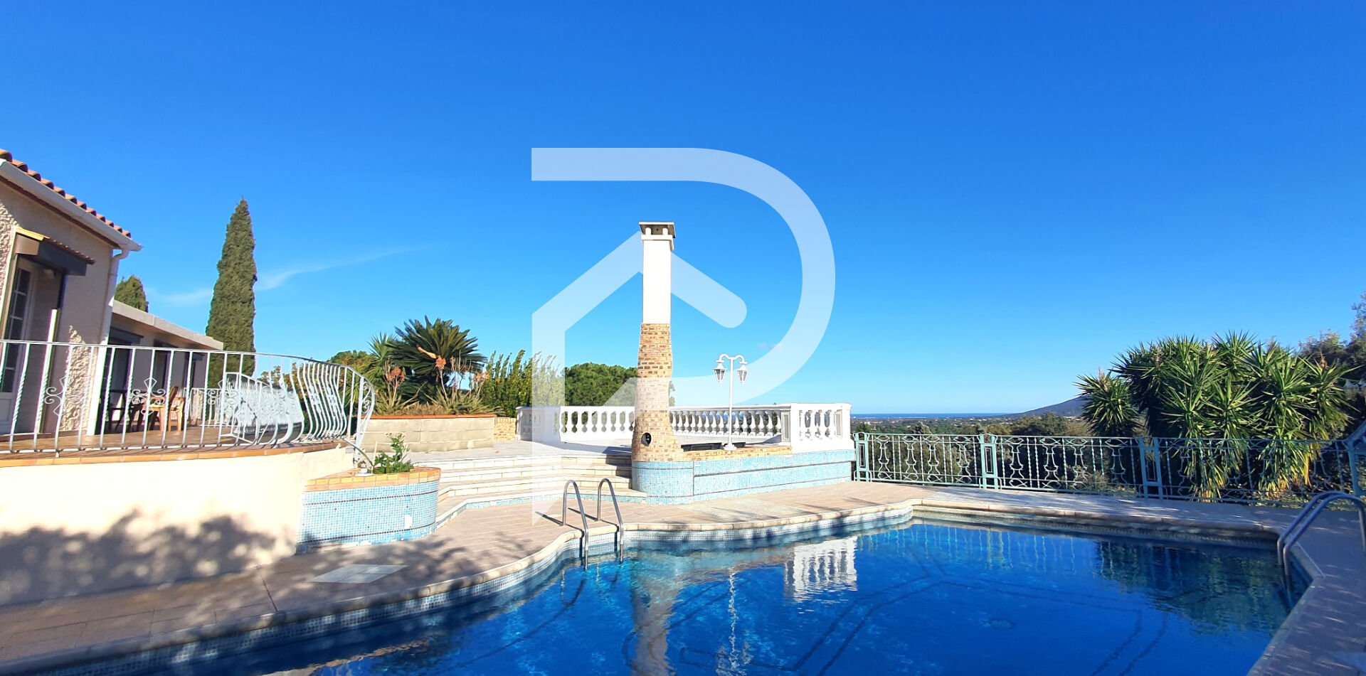 Villelongue dels Monts - Villa de caractère sur plus de 1500 m² de terrain