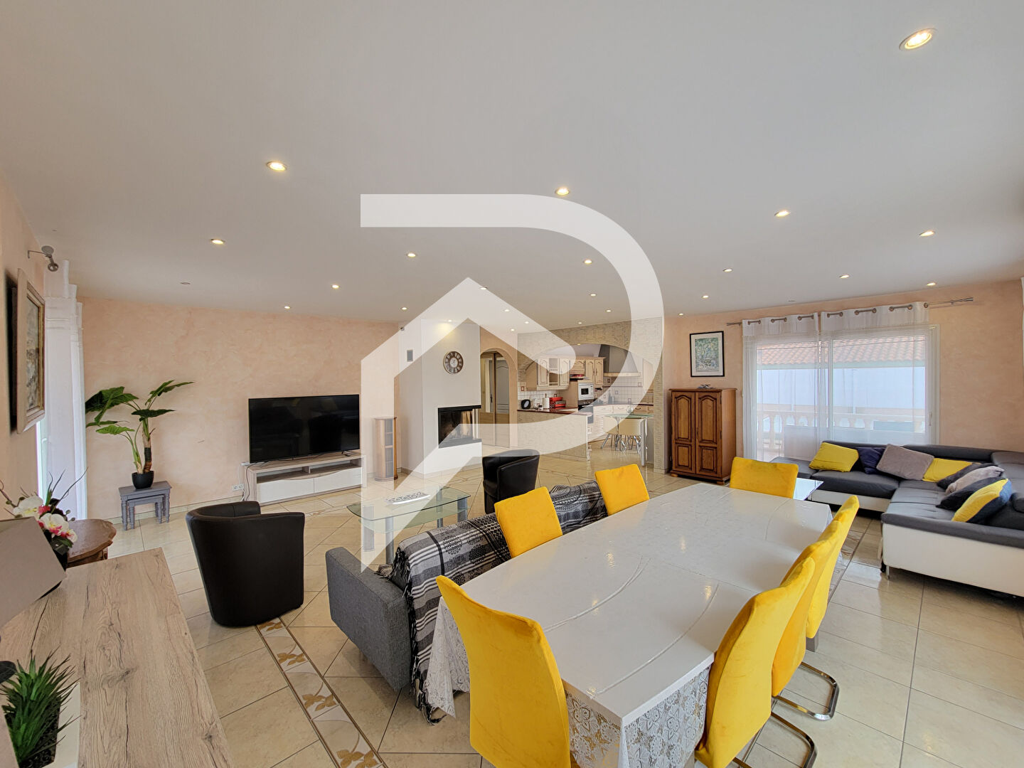 Agence immobilière de 
 Stephane Plaza Immobilier Latour Bas Elne (Prochainement) - Stephane Plaza Immobilier Latour Bas Elne 
