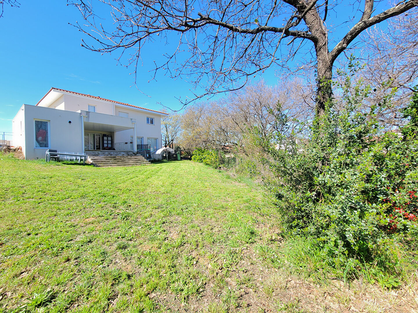 Agence immobilière de 
 Stephane Plaza Immobilier Latour Bas Elne (Prochainement) - Stephane Plaza Immobilier Latour Bas Elne 
