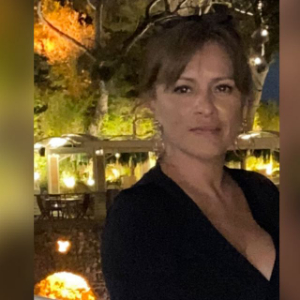 Angélica MANZANO