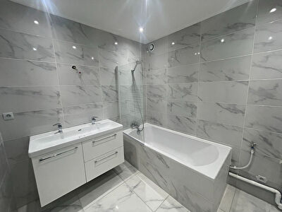 Appartement a louer sarcelles - 5 pièce(s) - 100 m2 - Surfyn