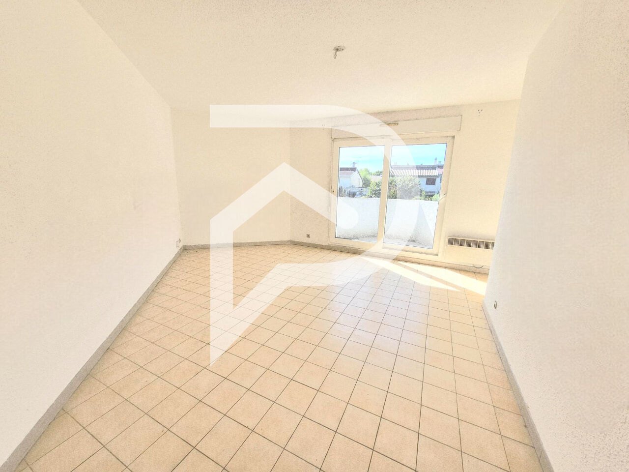 Photo RARE - Appartement T2 bis- SAINT GÉLY image 2/6