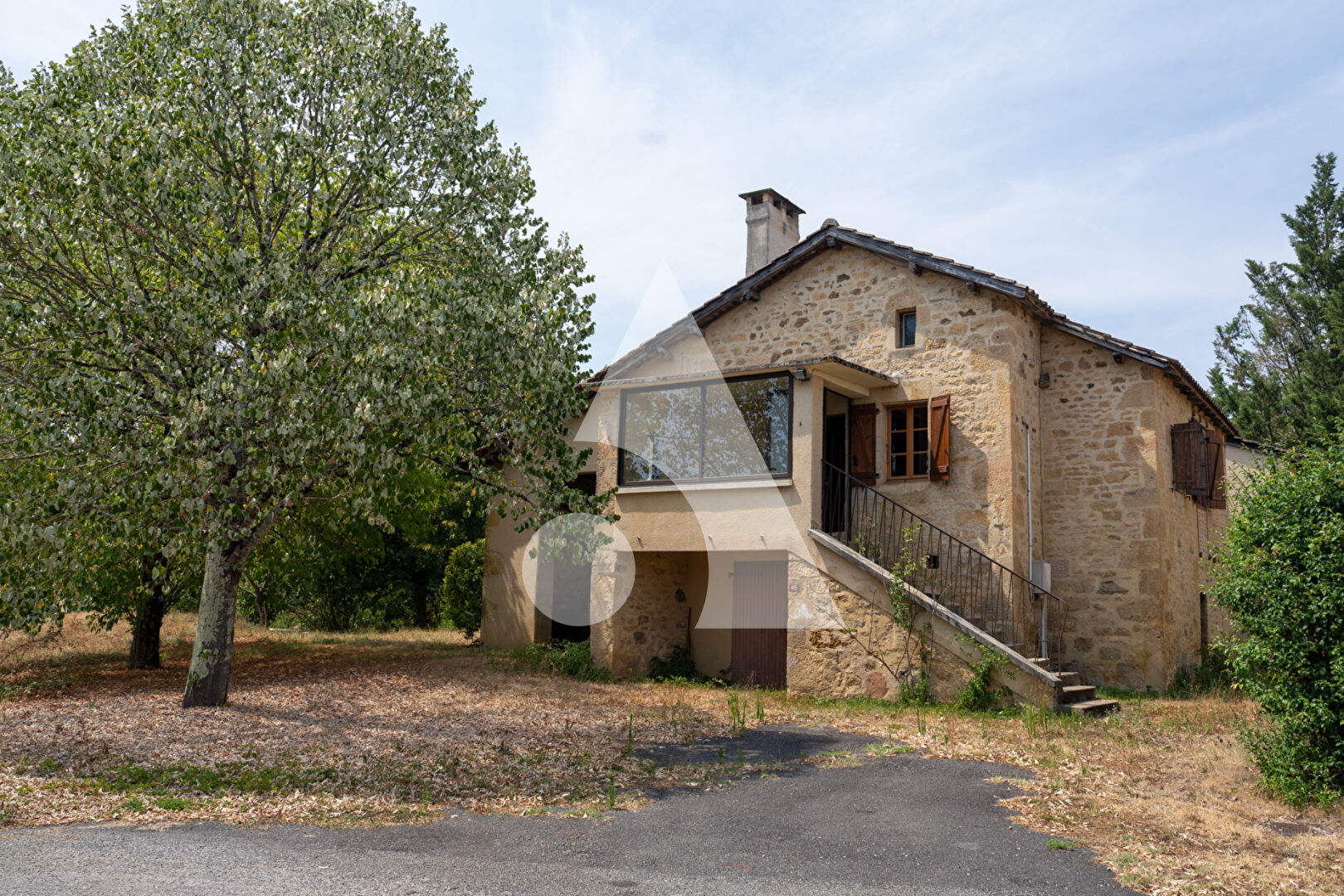 Maison de 100m2, 3 pièces, 2 chambres