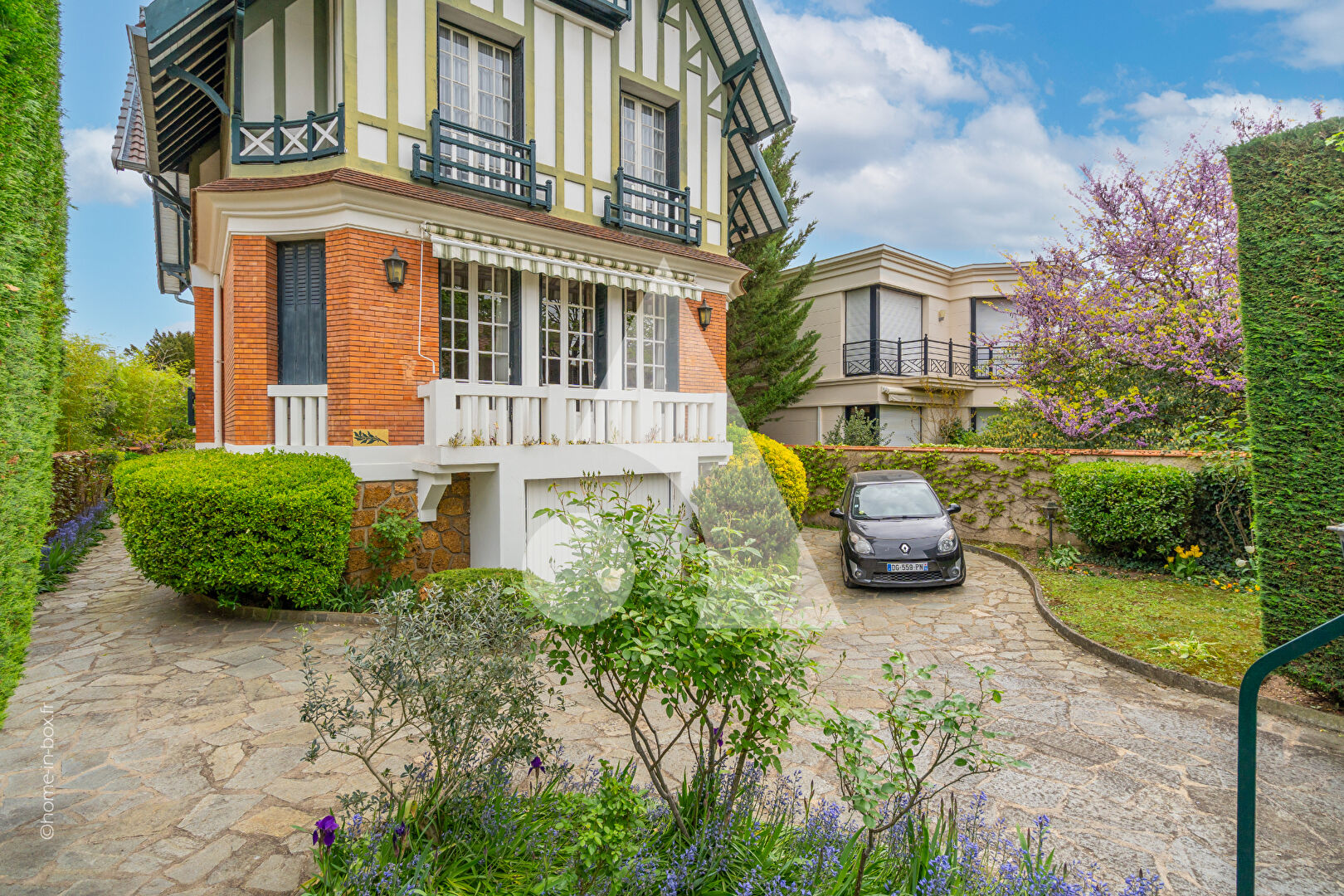 Triangle d'Or, Magnifique Maison 9 pièces de 300 m2