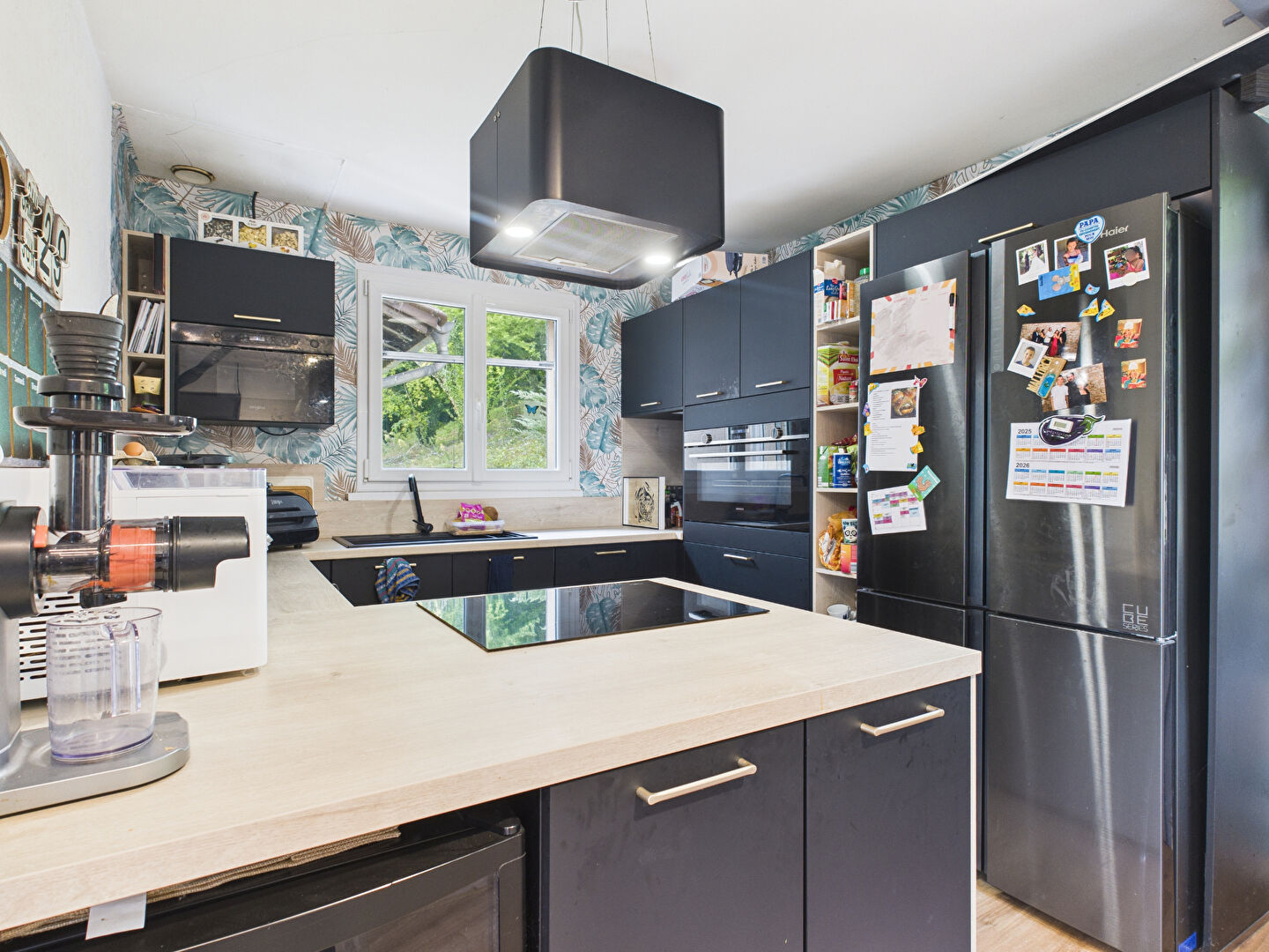 Photo Grande maison familiale avec piscine et 6 chambres, à 20 mn de Bourgoin image 3/6