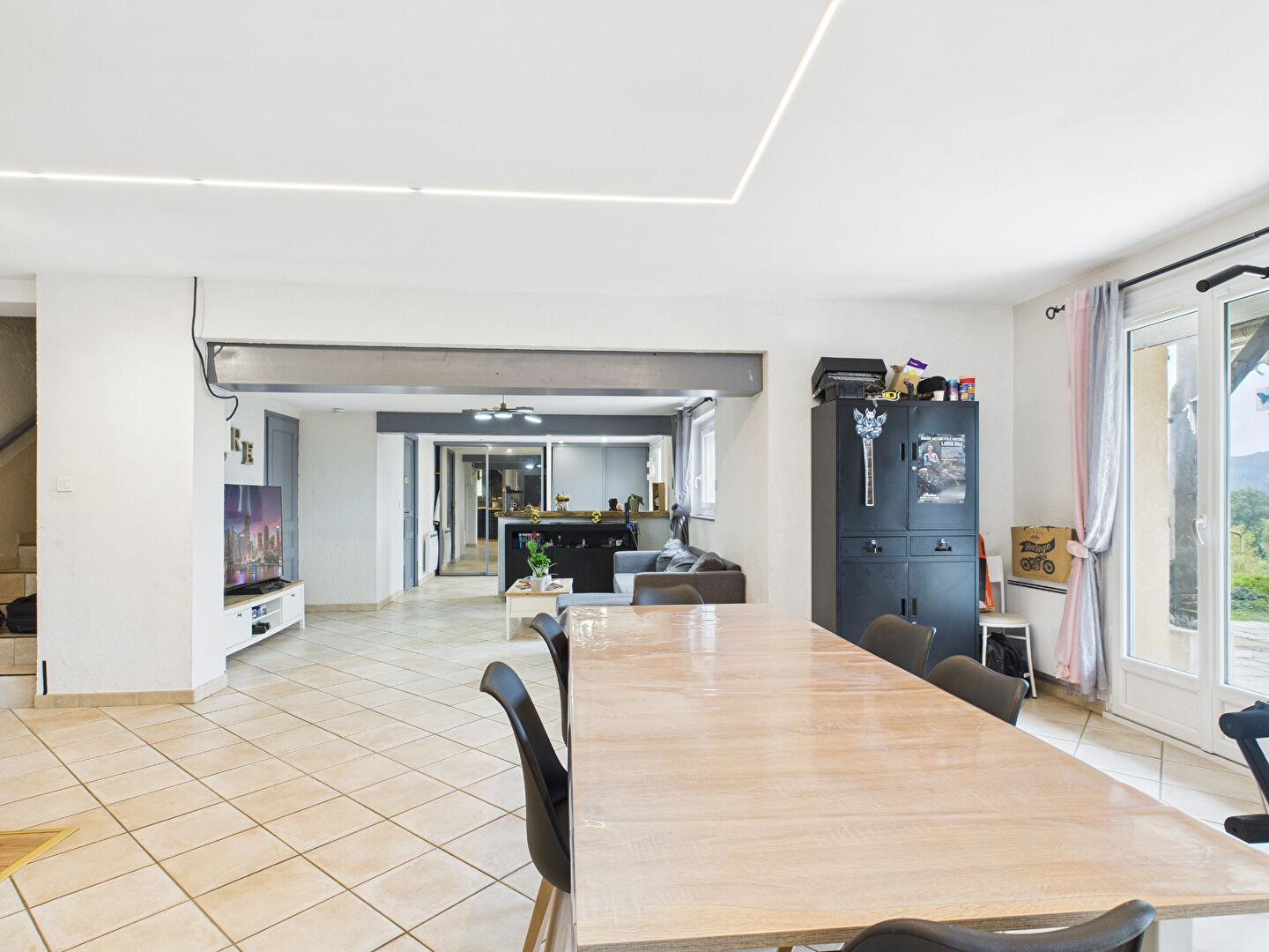 Photo Grande maison familiale avec piscine et 6 chambres, à 20 mn de Bourgoin image 5/6