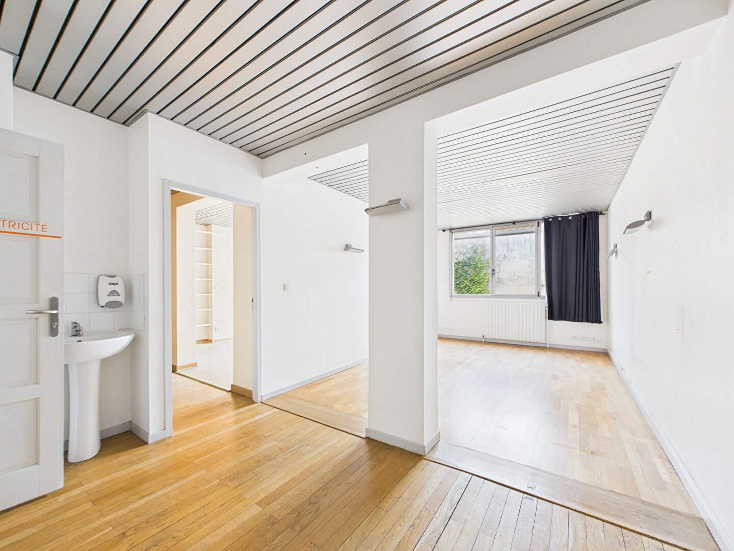 Photo Local commercial Tournon sur Rhône 700m² image 4/6