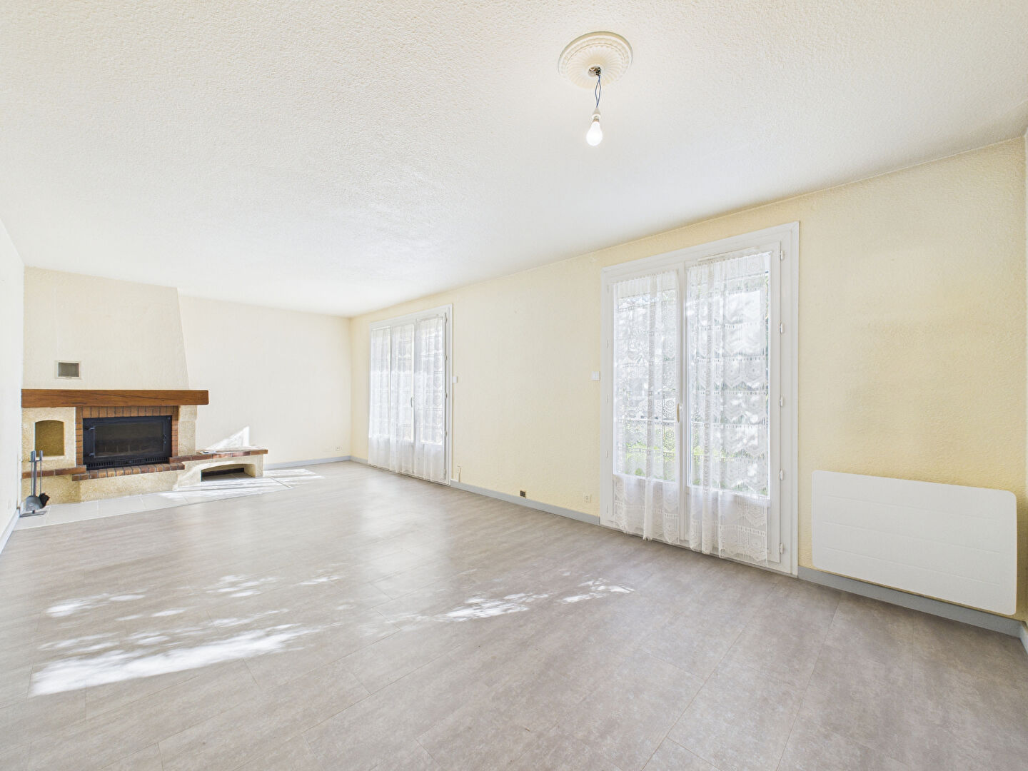 Photo Maison Valence 115 m2 avec 4 chambres et garage image 1/6