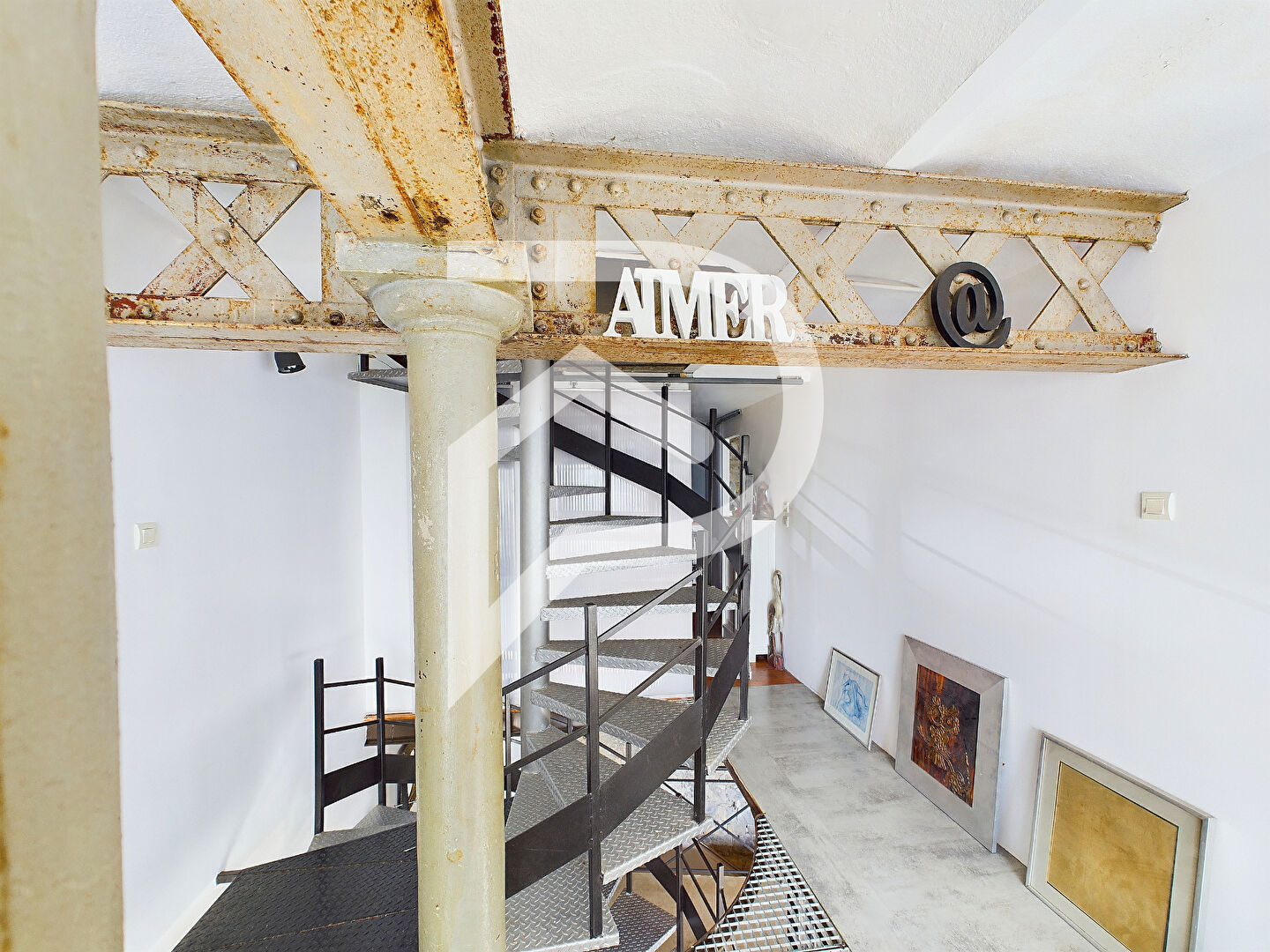 Photo LOFT de 245m²  SUR 3 PLATEAUX D'ANS UNE ANCIENNE FILATURE  SUR PARCELLE DE 968M² SITUE A VILLENEUVE DE BERG 07170 image 6/6