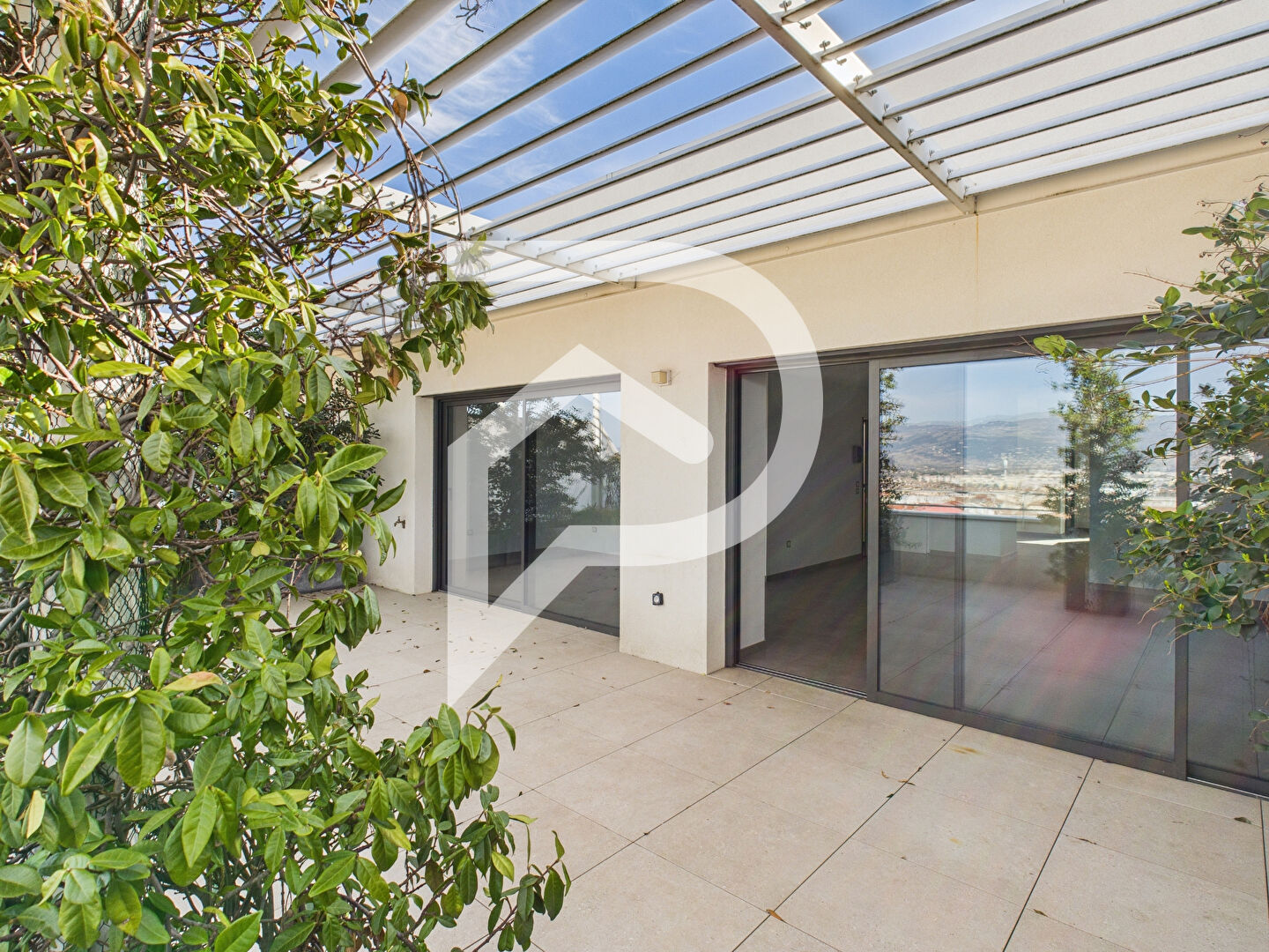 Photo APPARTEMENT  ROOFTOP EN DUPLEX T6 AVEC 3 TERRASSES  2 GARAGES  1 CAVE image 2/6