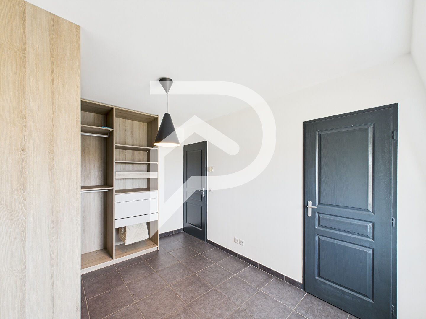 Photo APPARTEMENT CLIMATISE !  T3. GRANDE TERRASSE 33m² . GARAGE BOX. CHATEAUVERT 26000 VALENCE image 6/6