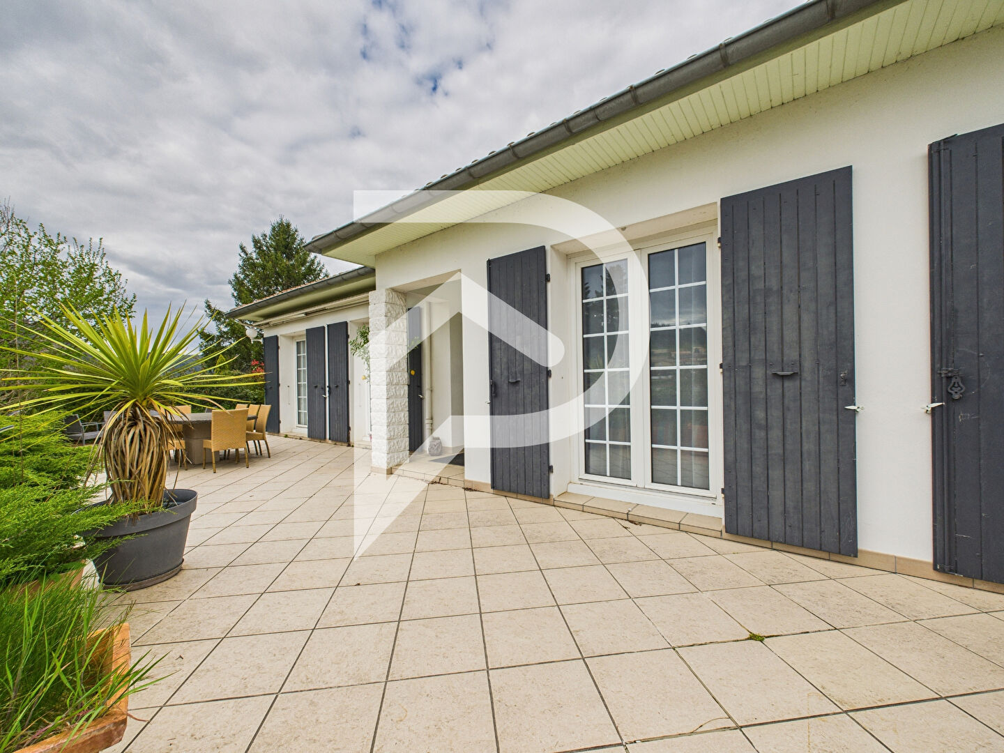 Photo Maison familiale avec piscine, composée de deux appartements indépendants image 5/6
