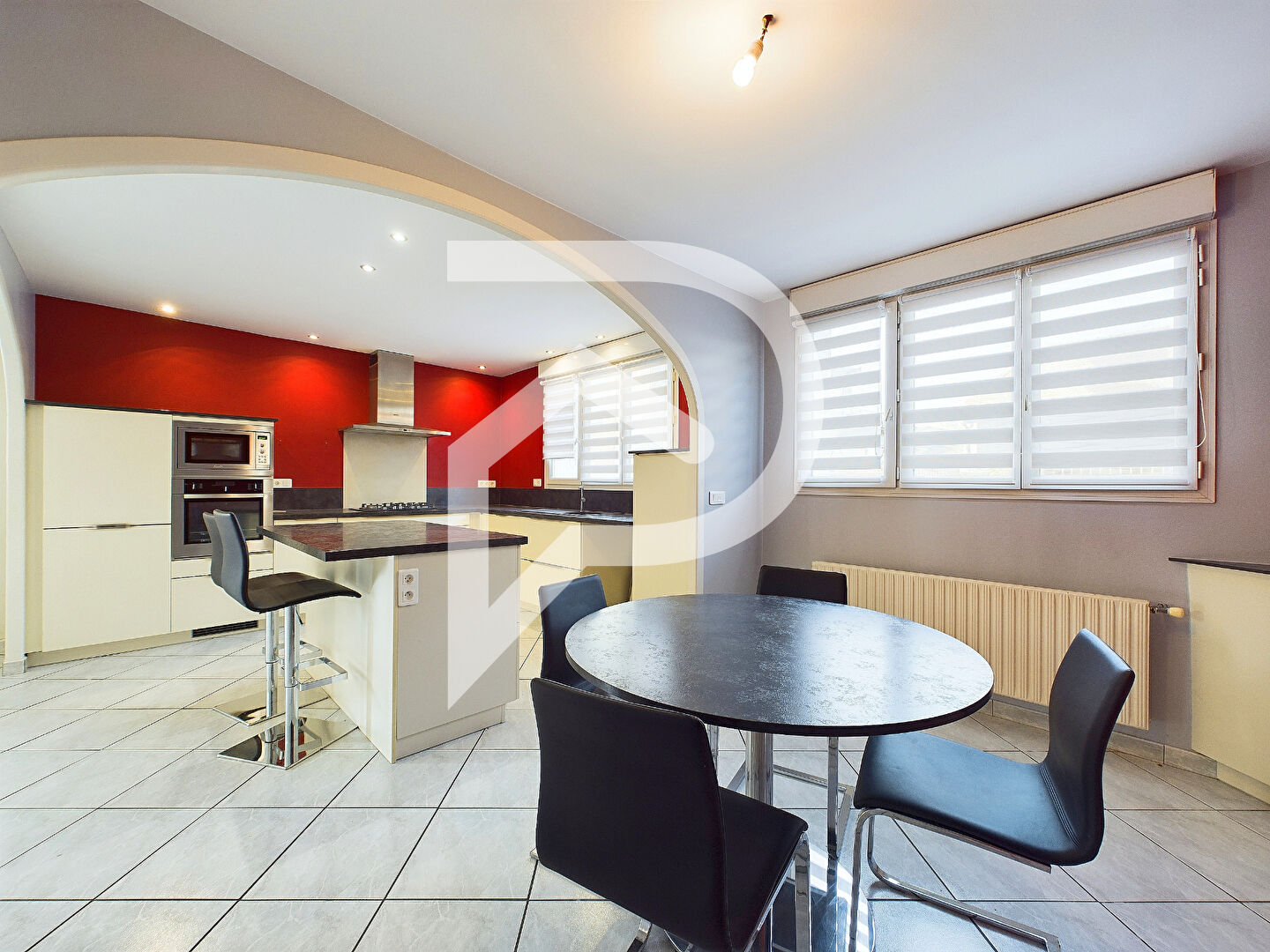 Photo Maison Malissard 7 pièces 205 M2 image 3/6